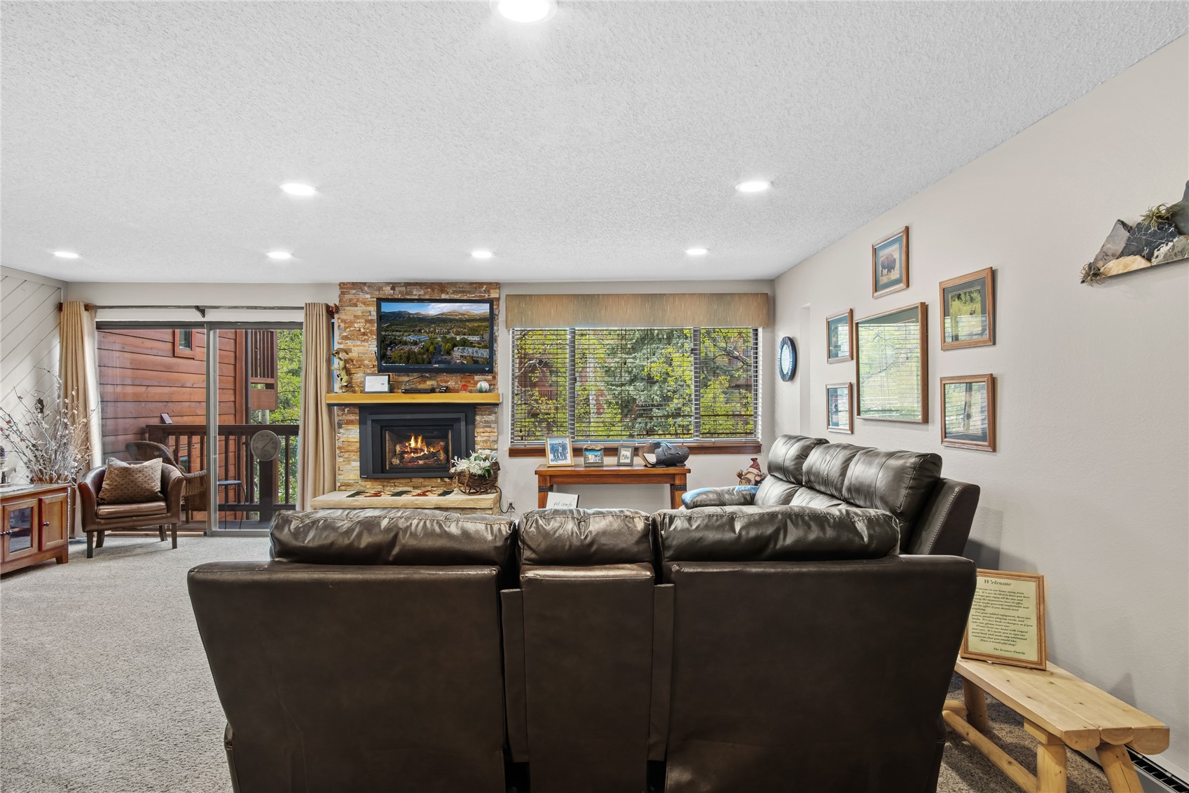 350 Four Oclock Road D Property Photo 3