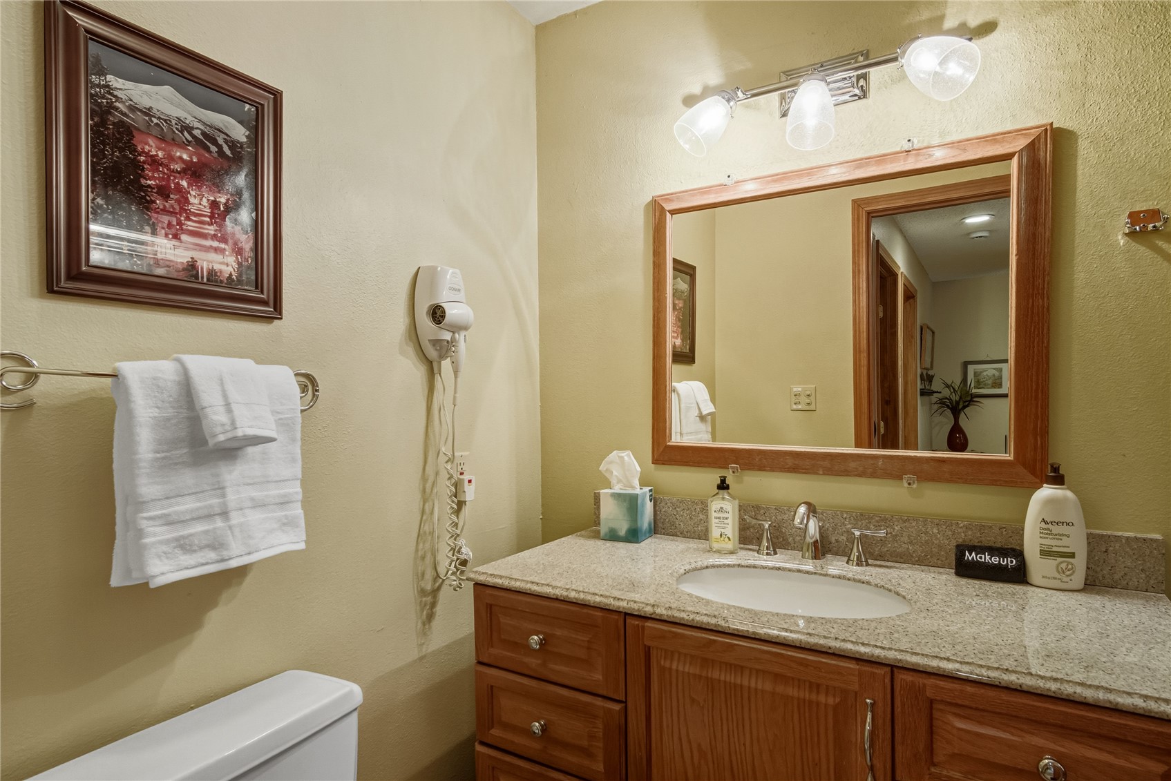 350 Four Oclock Road D Property Photo 26