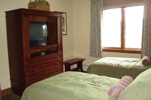500 Village Road 217 405 Property Photo 10