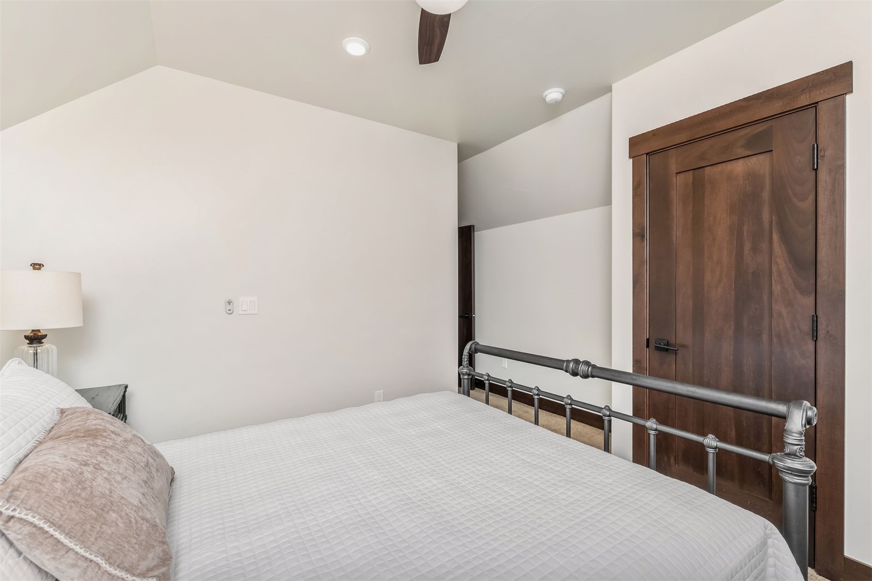 15 W Baron Way Property Photo 26