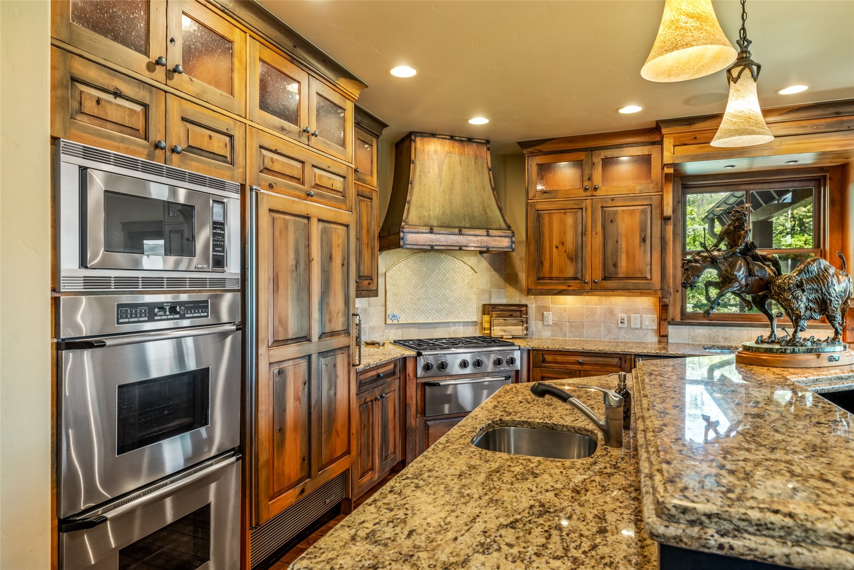 31050 Sweetwater Drive Property Photo 16