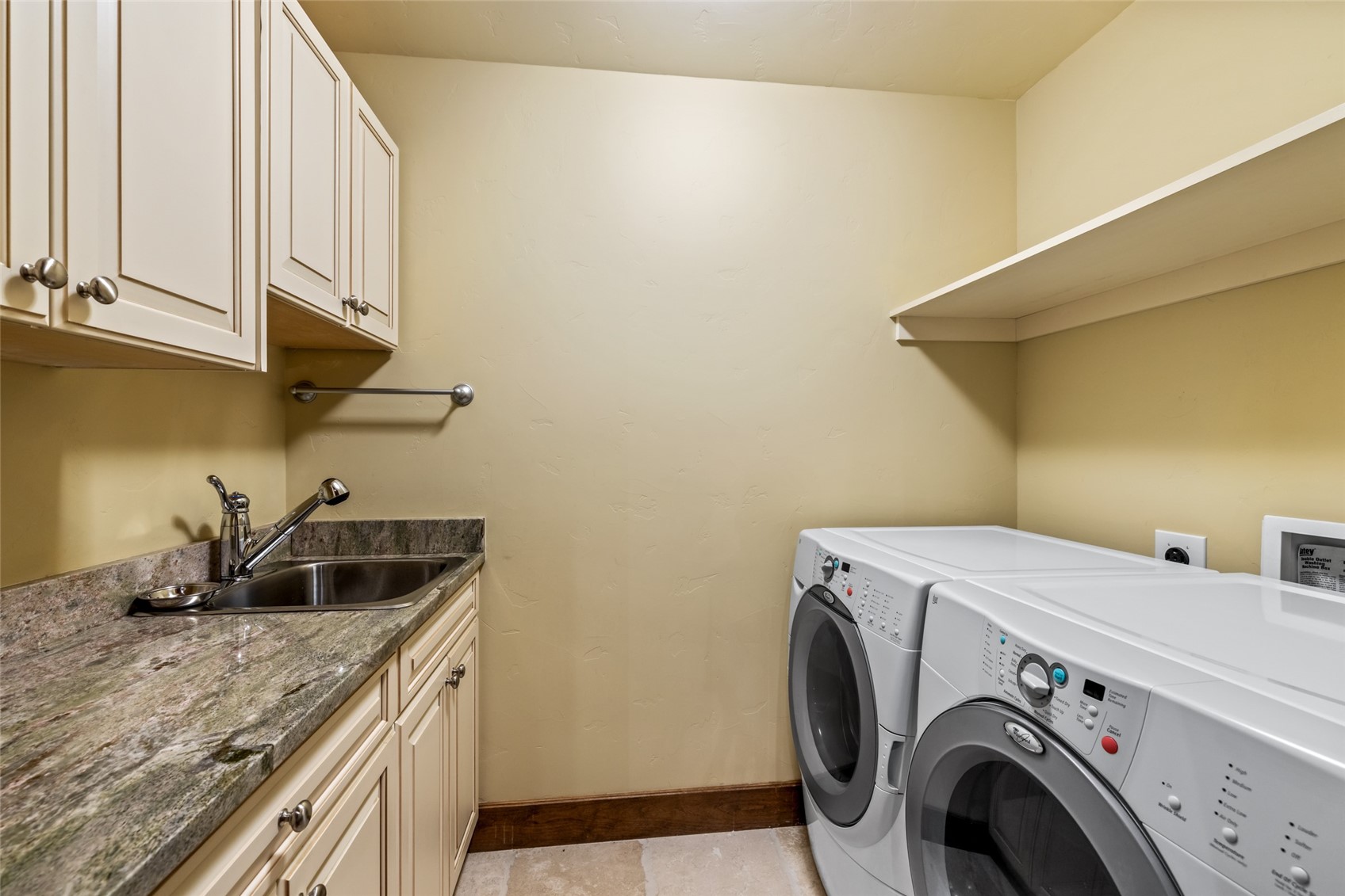 31050 Sweetwater Drive Property Photo 46