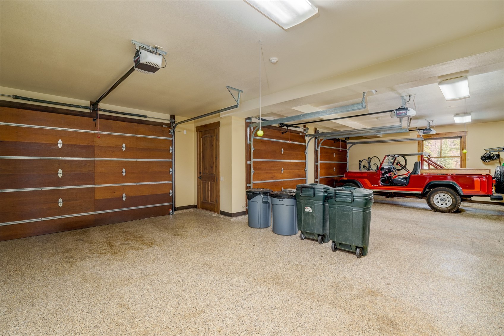 31050 Sweetwater Drive Property Photo 47