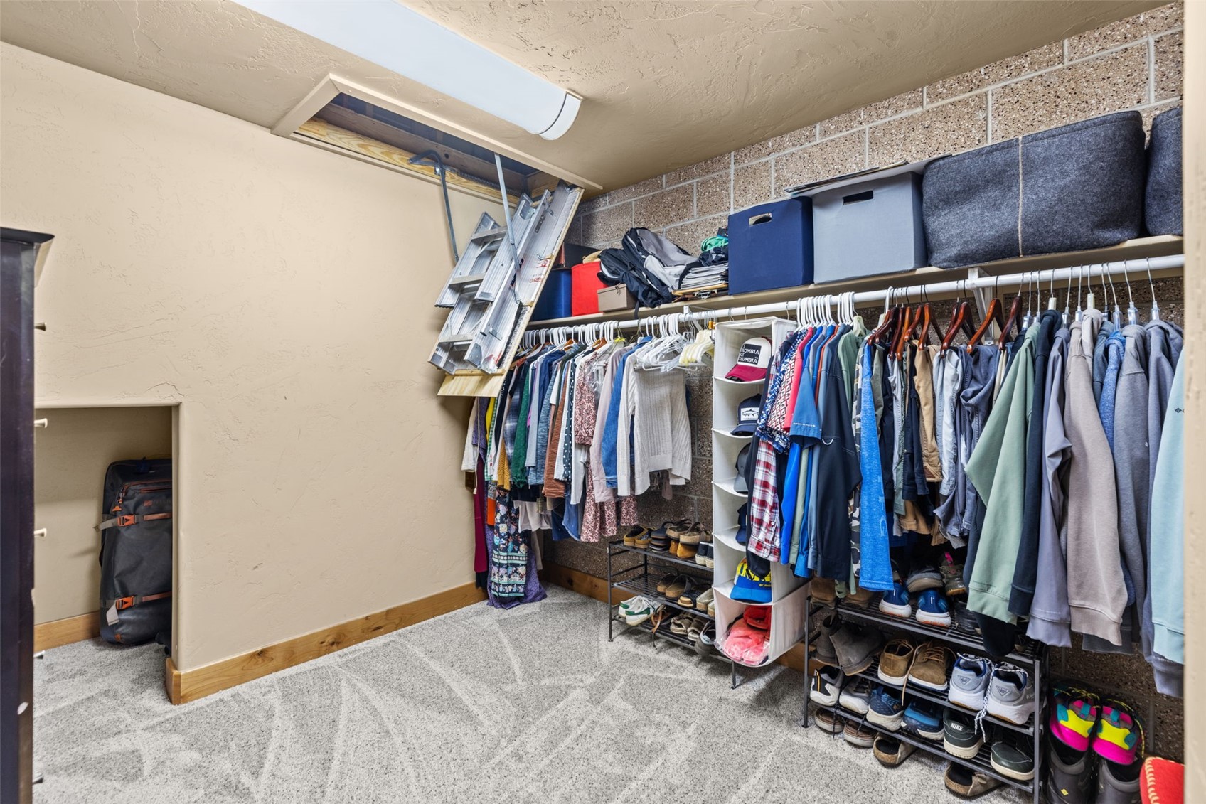 17 Laredo Drive 17 Property Photo 23