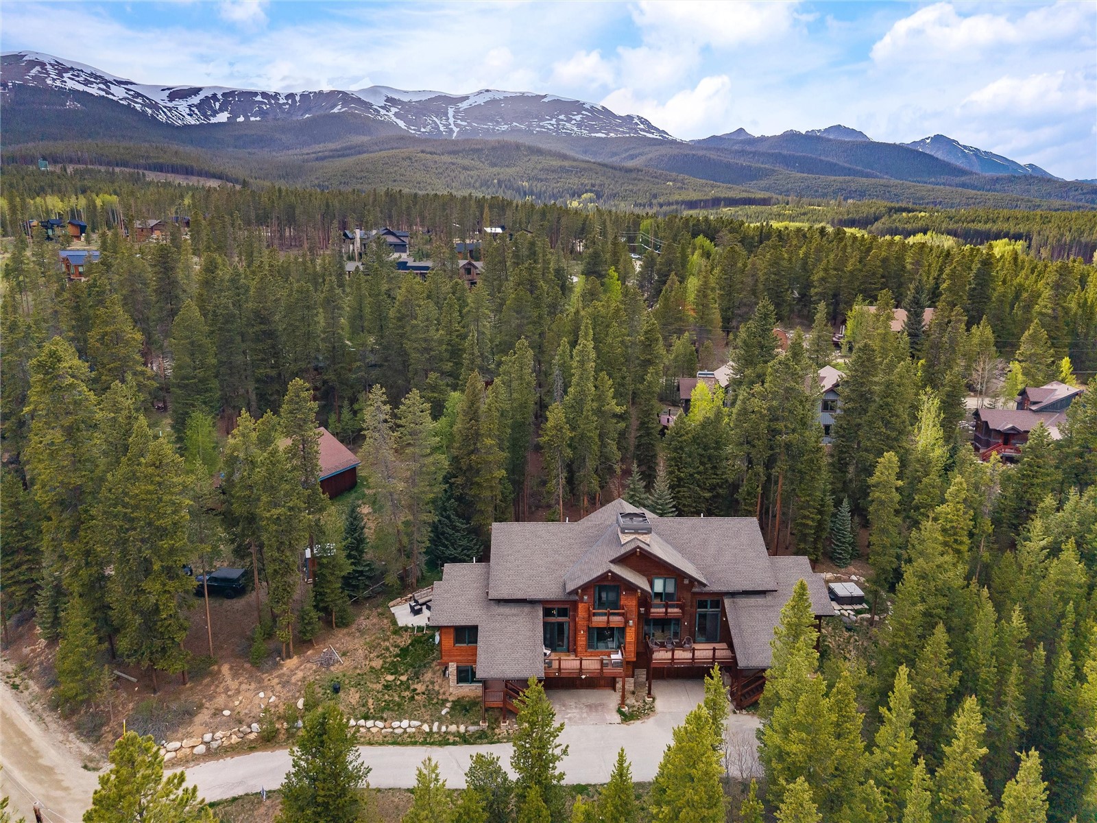 89 Snowshoe Circle Property Photo 1