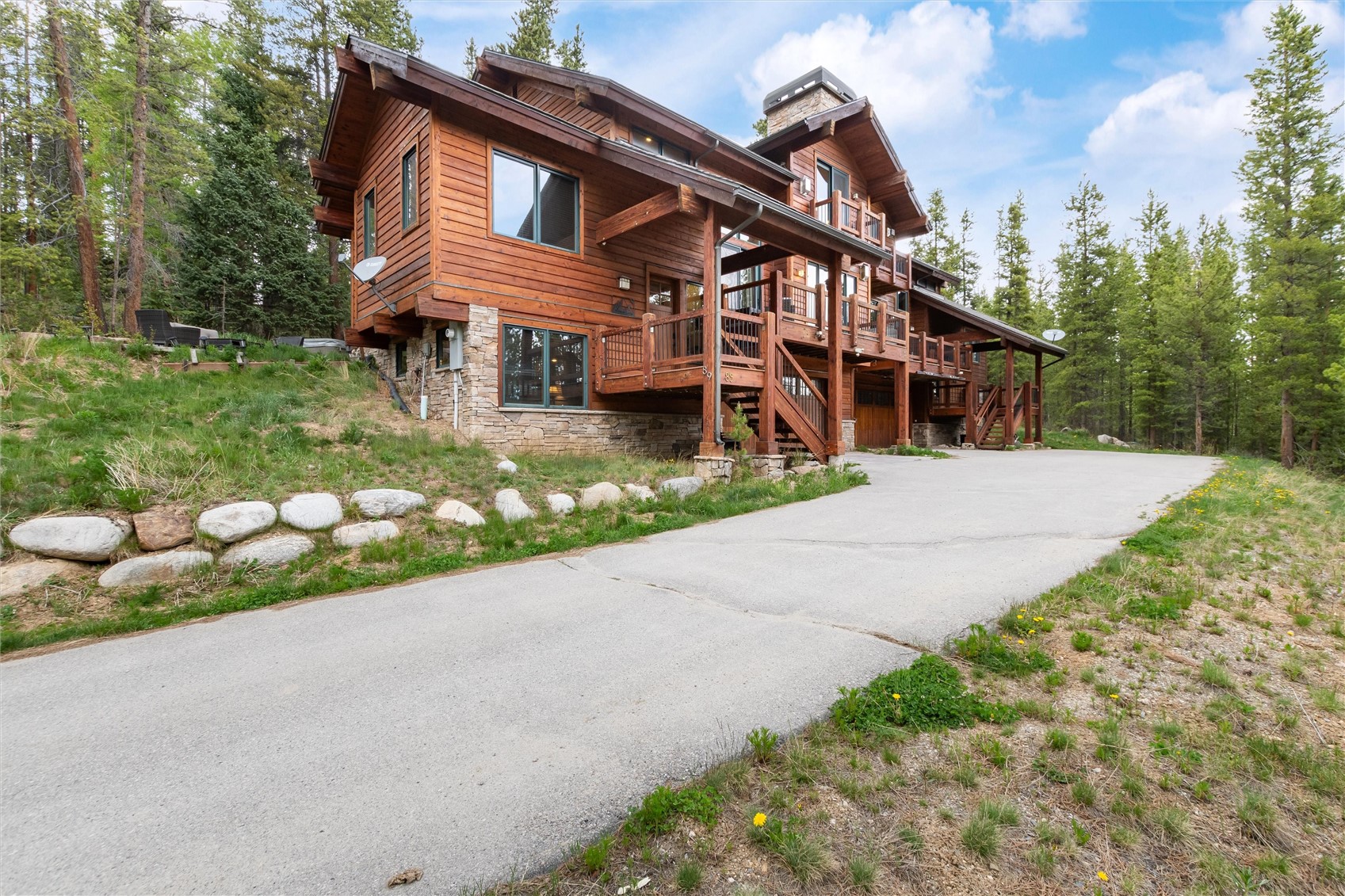 89 Snowshoe Circle Property Photo 2