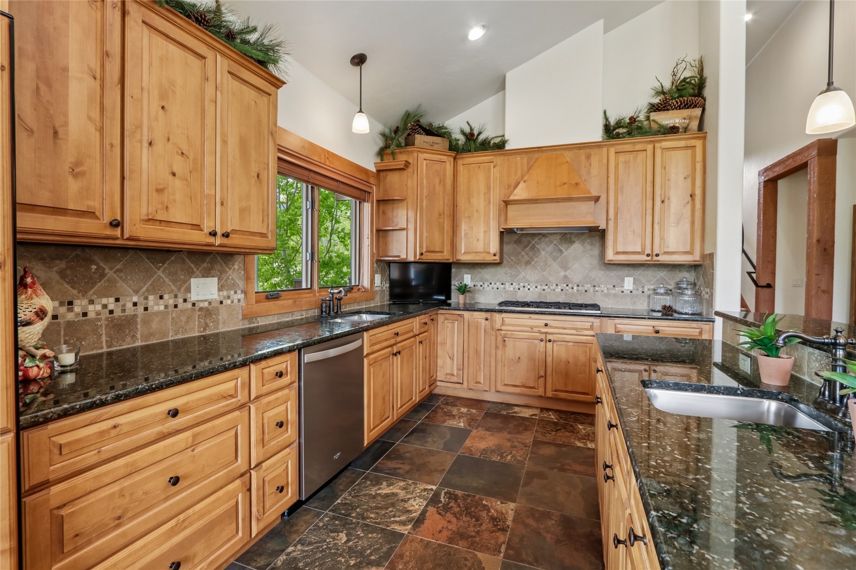 112 Talon Circle Property Photo 8