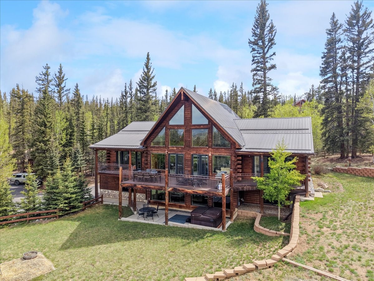 289 Tepee TRAIL Property Photo 1