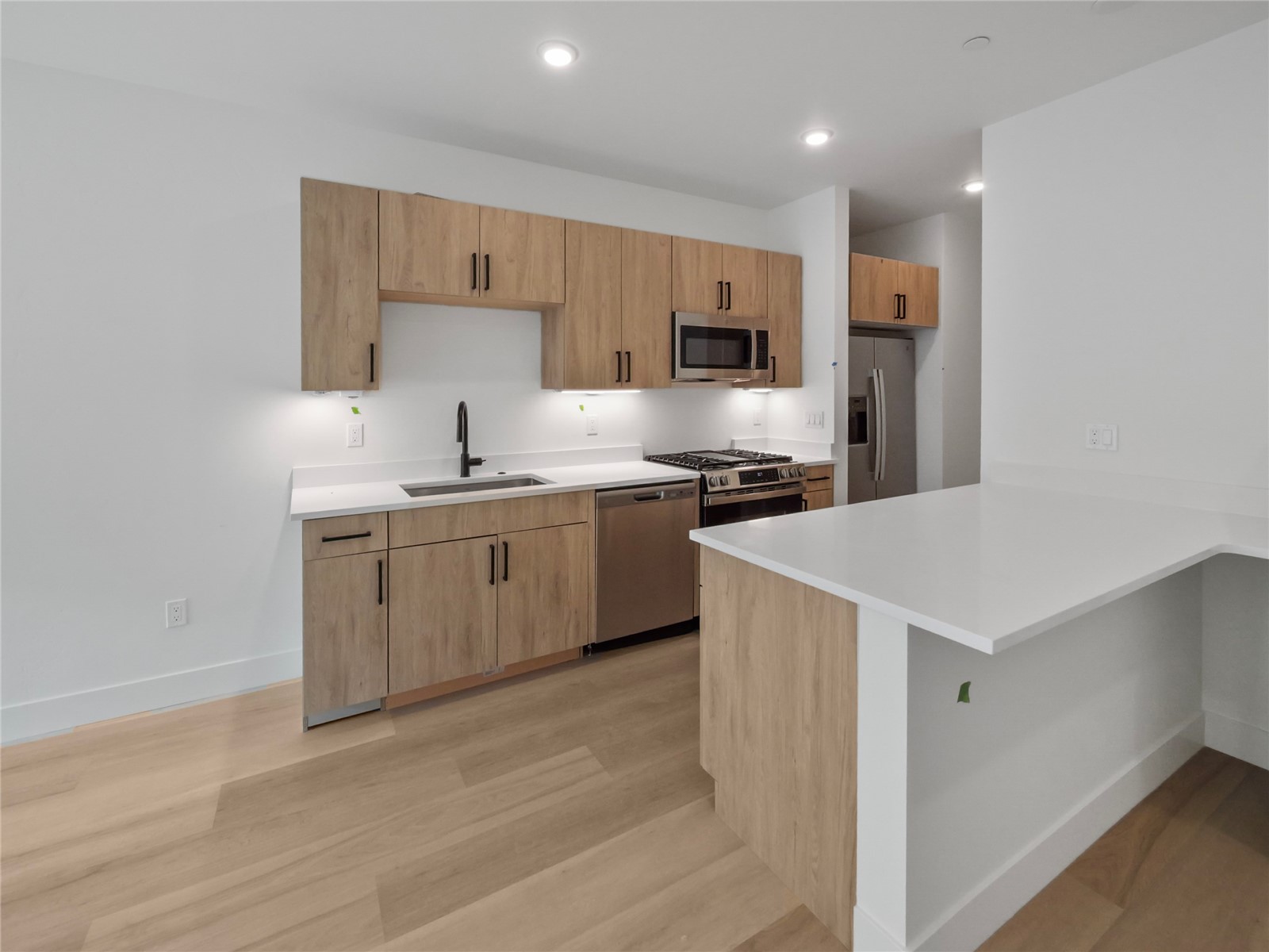 740 Blue River Parkway E2 Property Photo 3