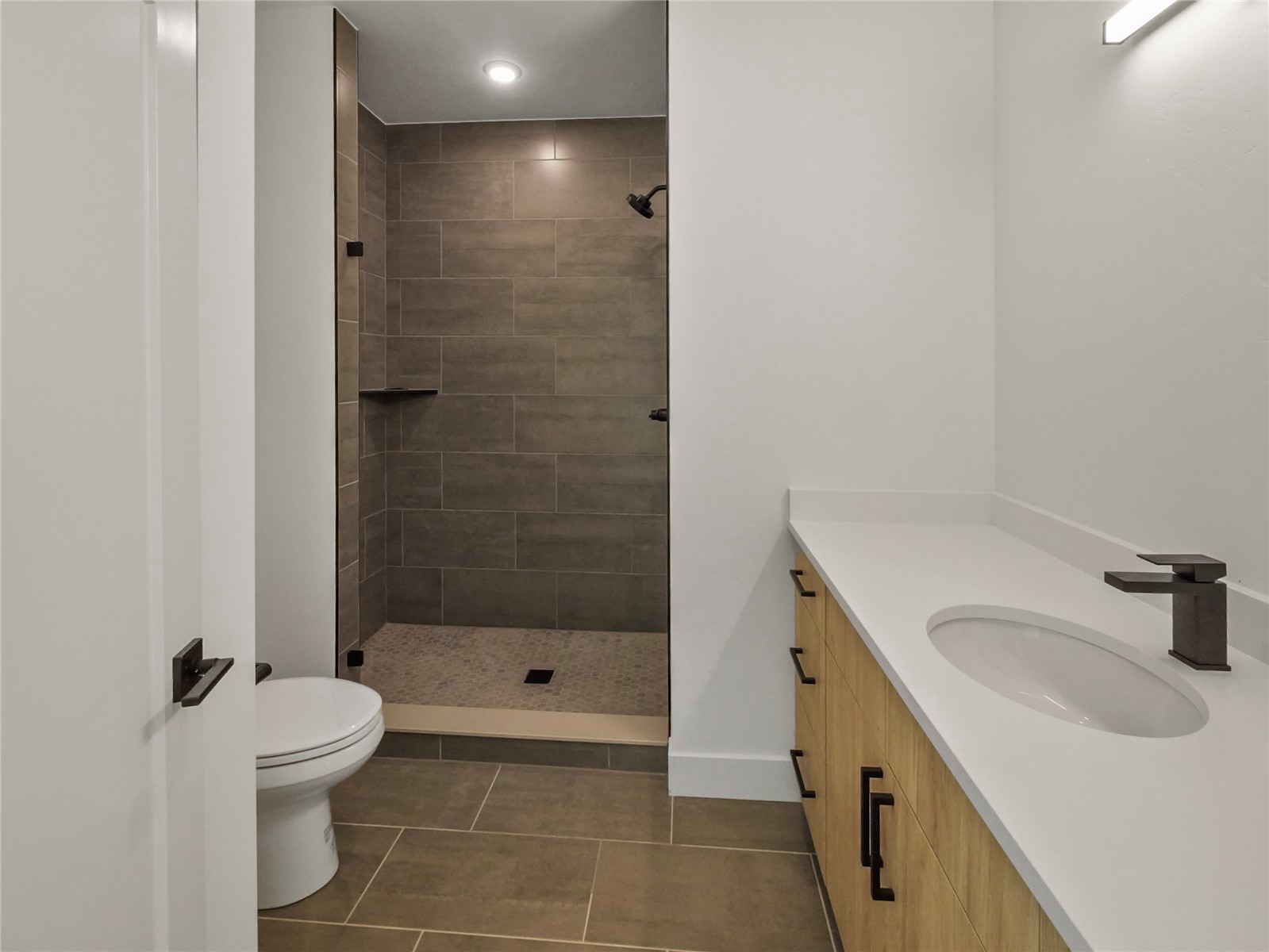 740 Blue River Parkway E2 Property Photo 11