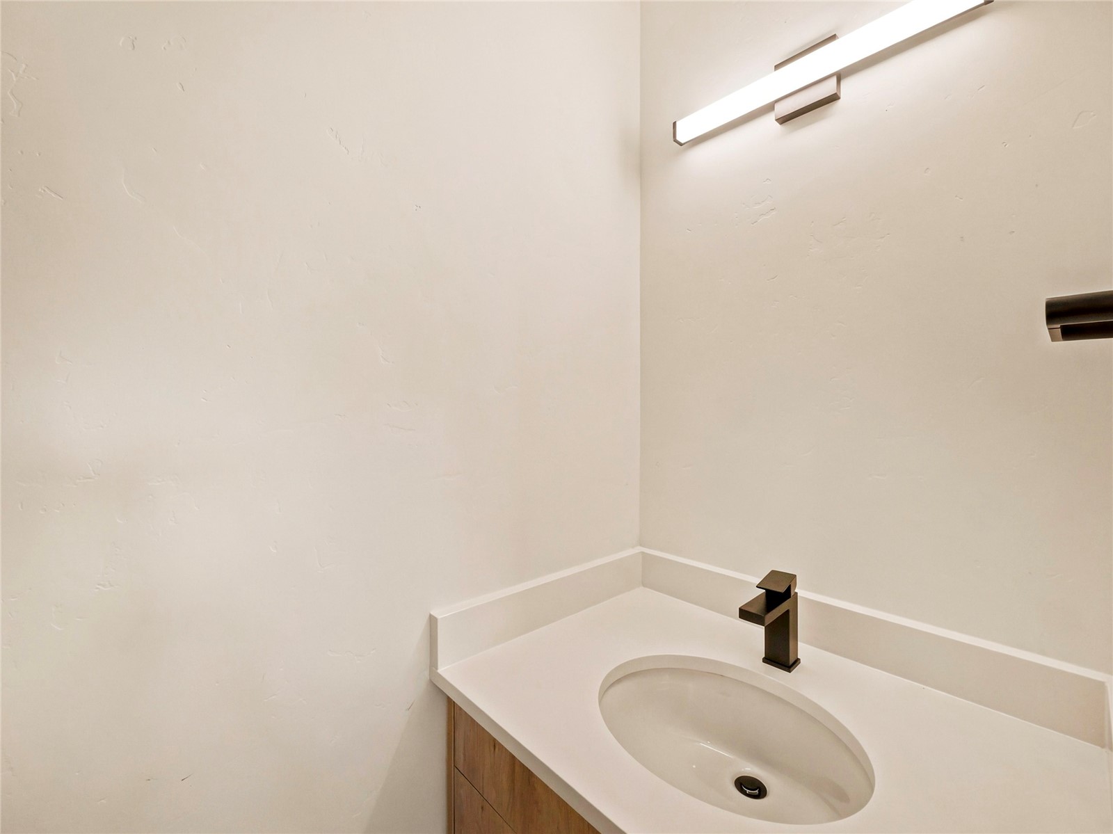 740 Blue River Parkway E9 Property Photo 7