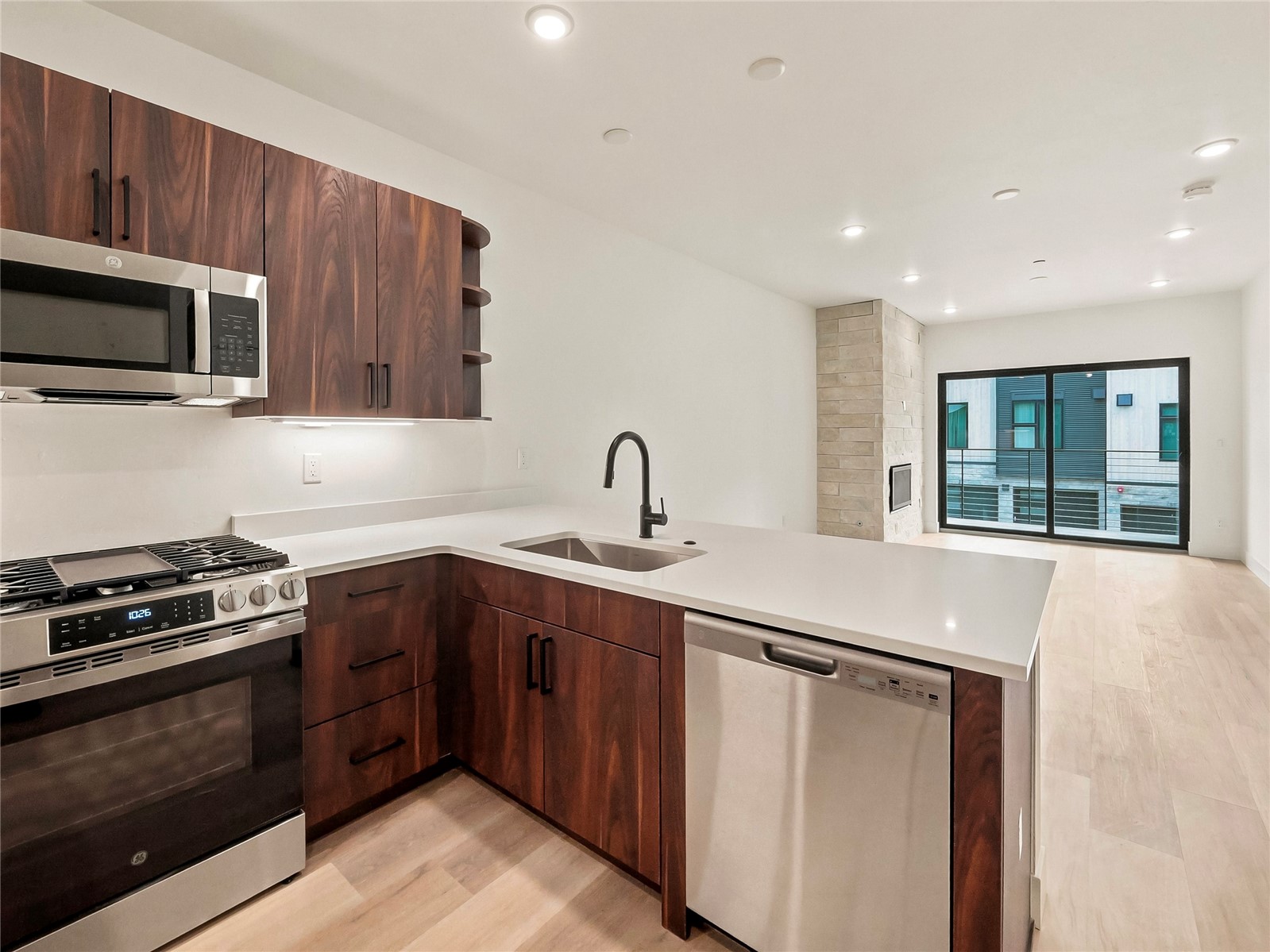 740 Blue River Parkway E10 Property Photo 1