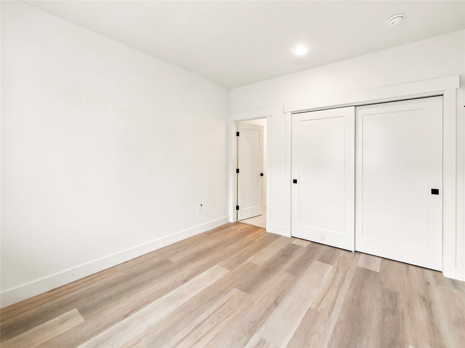 740 Blue River Parkway E10 Property Photo 9