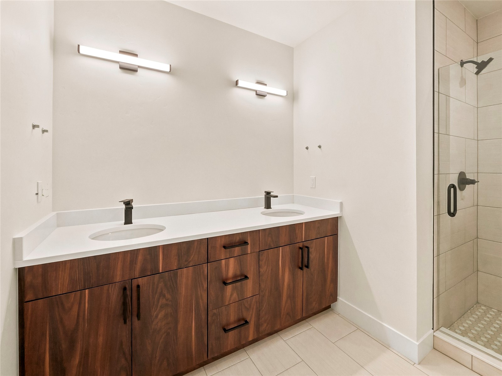 740 Blue River Parkway E10 Property Photo 10