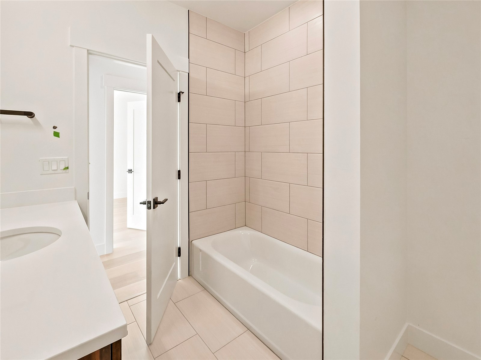 740 Blue River Parkway E10 Property Photo 14
