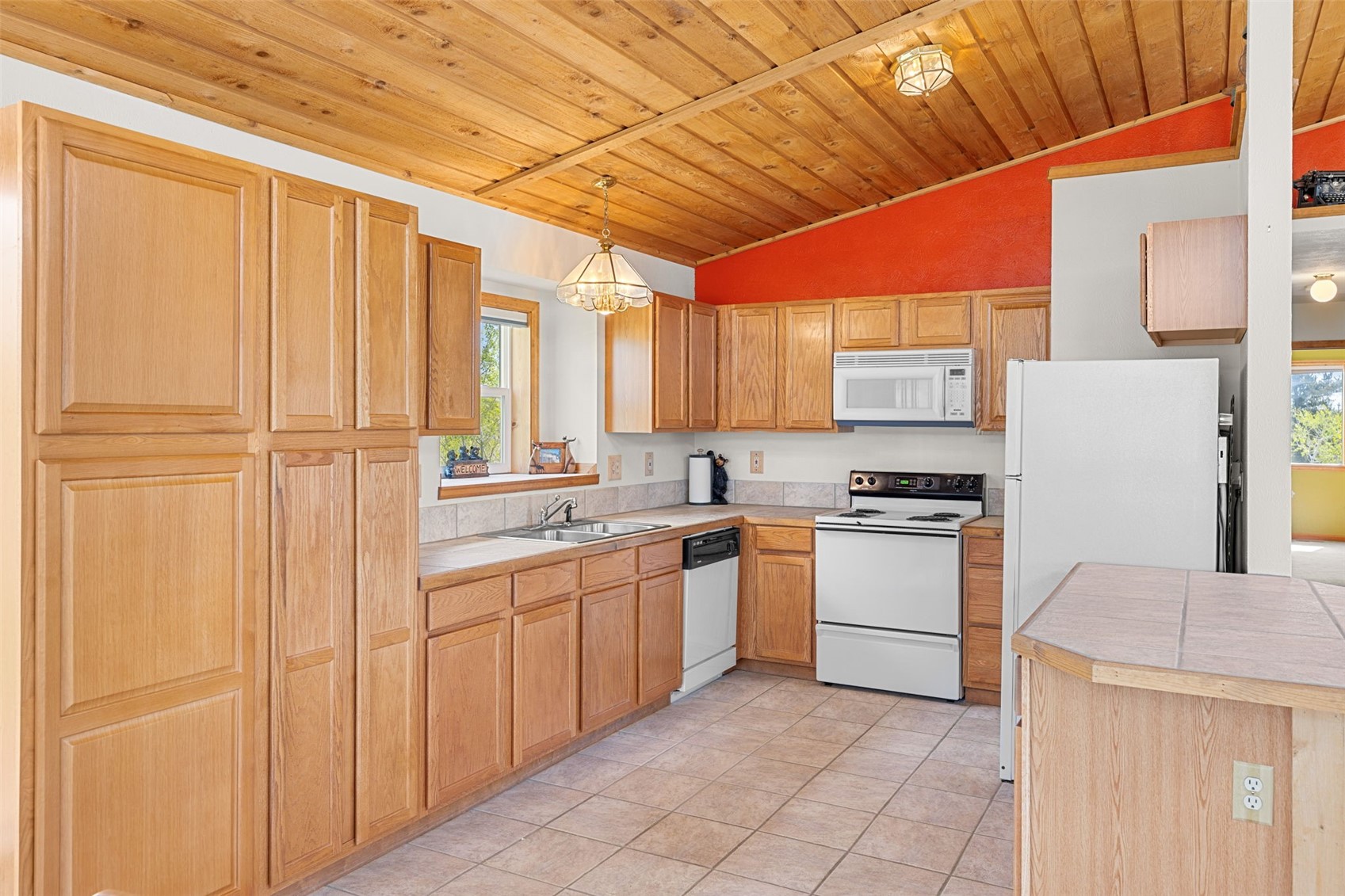 408 Foxtail Lane Property Photo 17