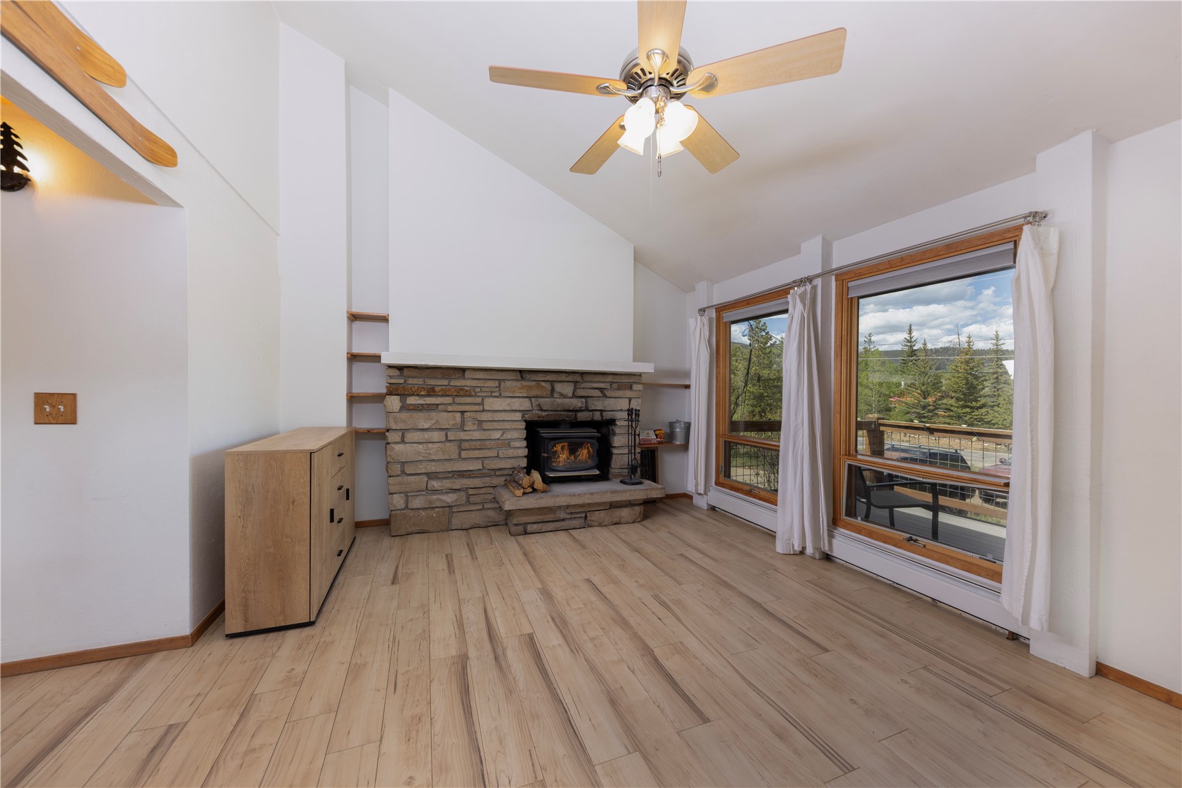 194 Cartier Court Property Photo 12