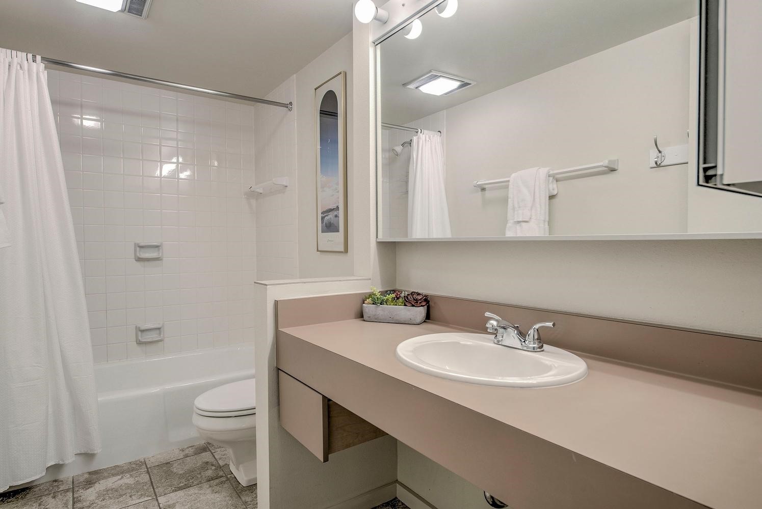 22097 Saints John Road 2521 Property Photo 27