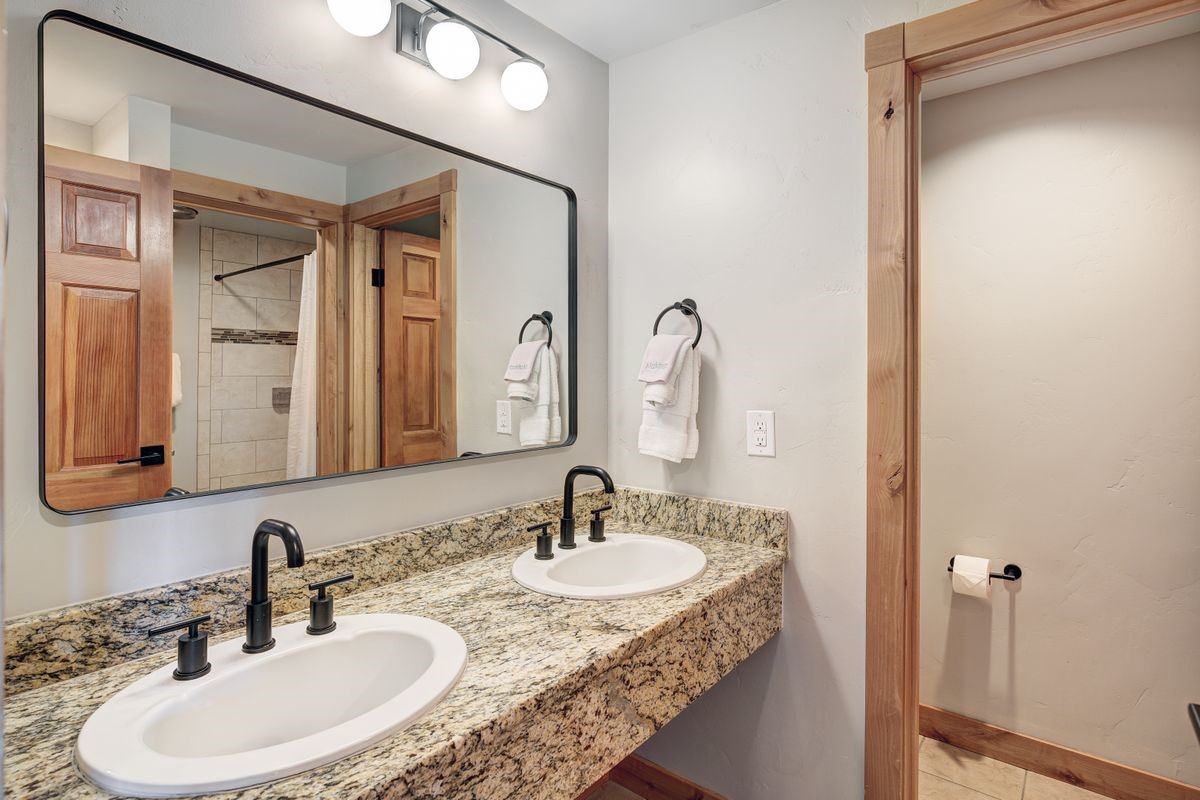535 S Park Avenue 317 Property Photo 12