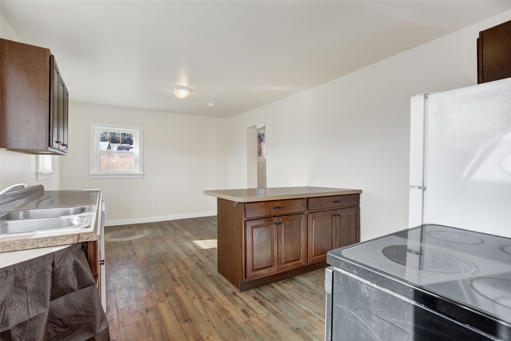 50 Singleton Road Property Photo 5