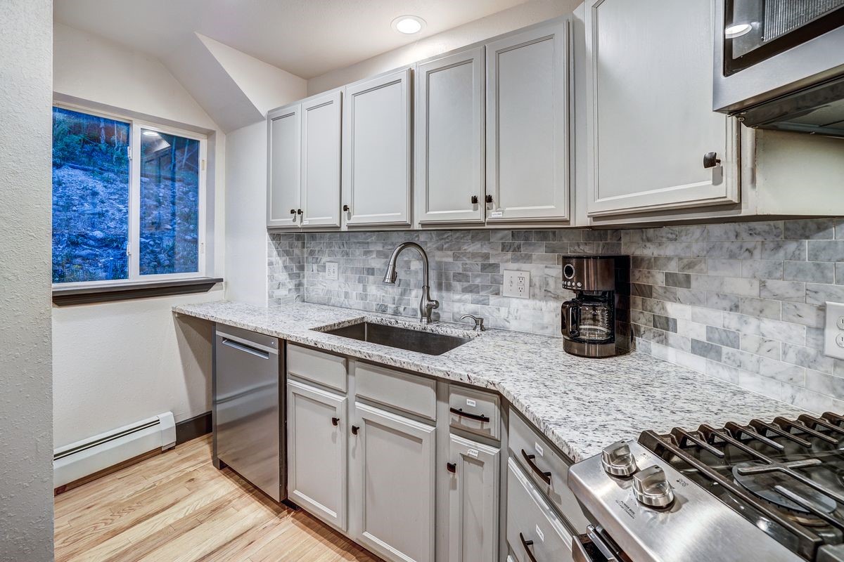 1095 Quartzville Road Property Photo 26