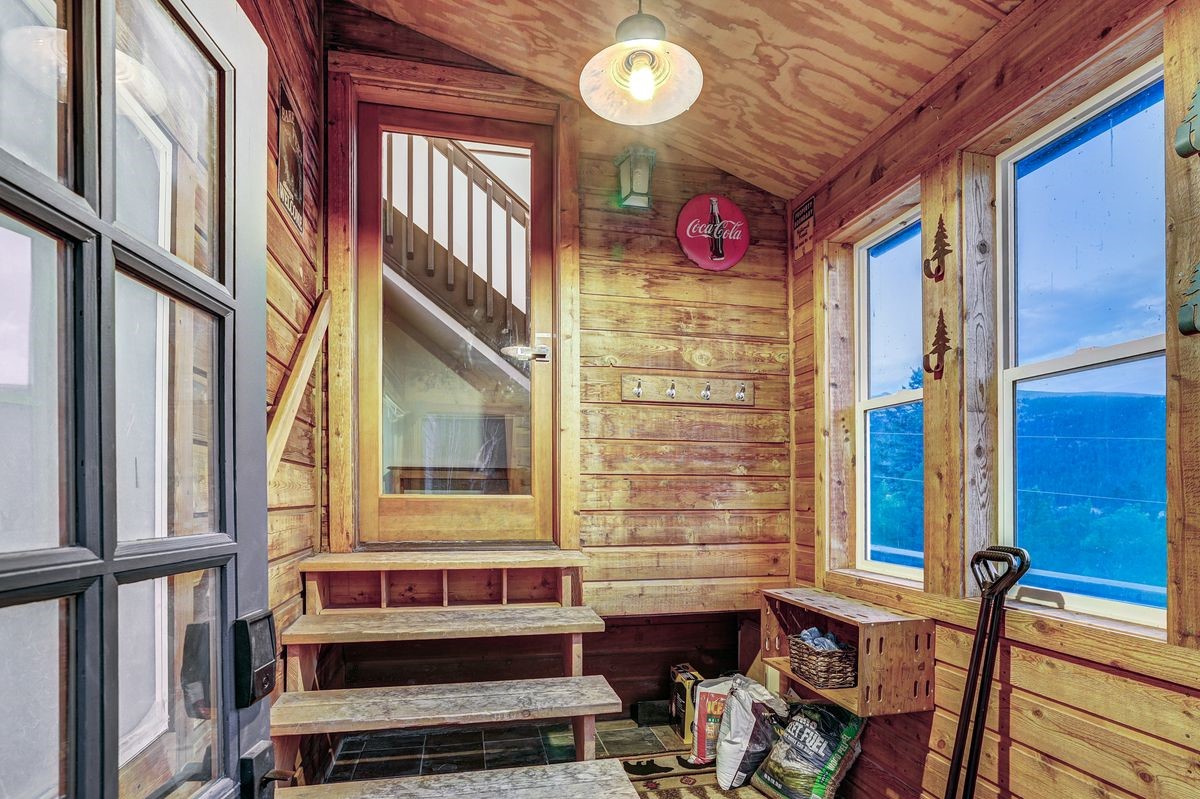 1095 Quartzville Road Property Photo 30