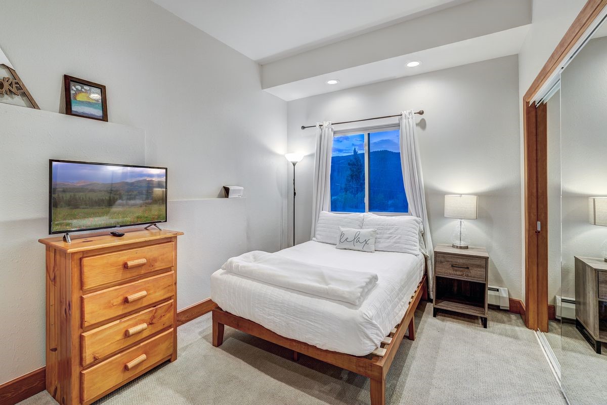 1095 Quartzville Road Property Photo 32
