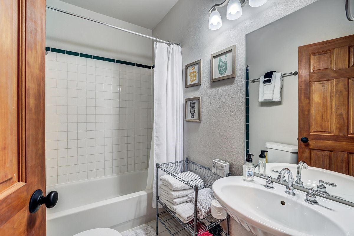 1095 Quartzville Road Property Photo 35