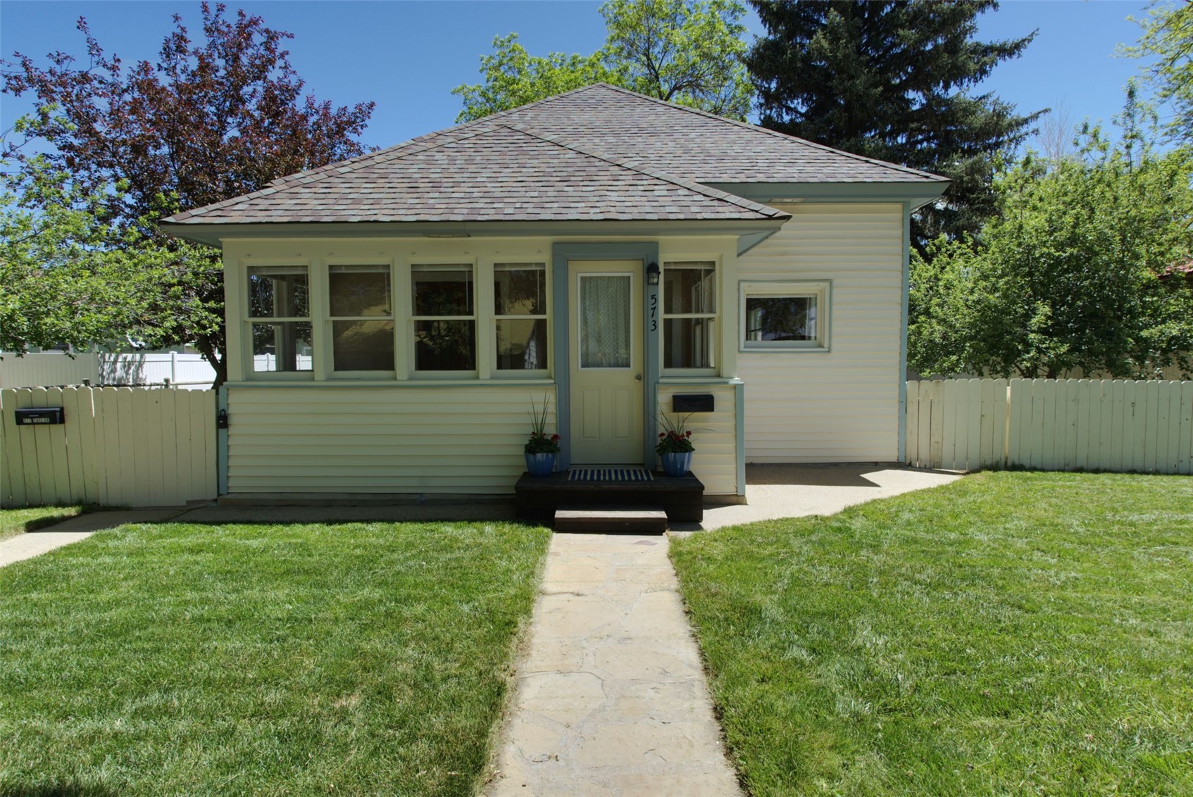573 Taylor Street Property Photo 1