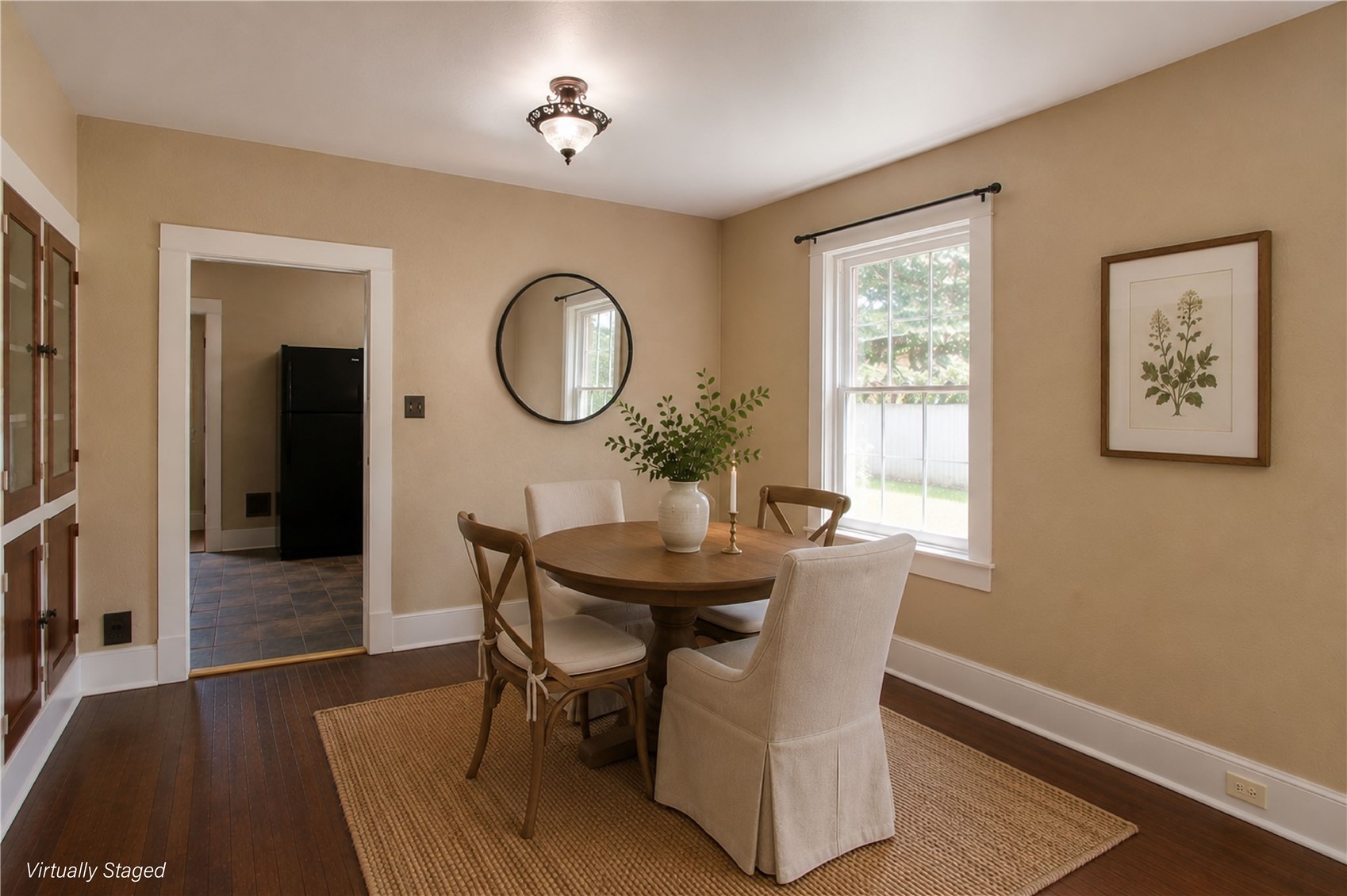 573 Taylor Street Property Photo 6
