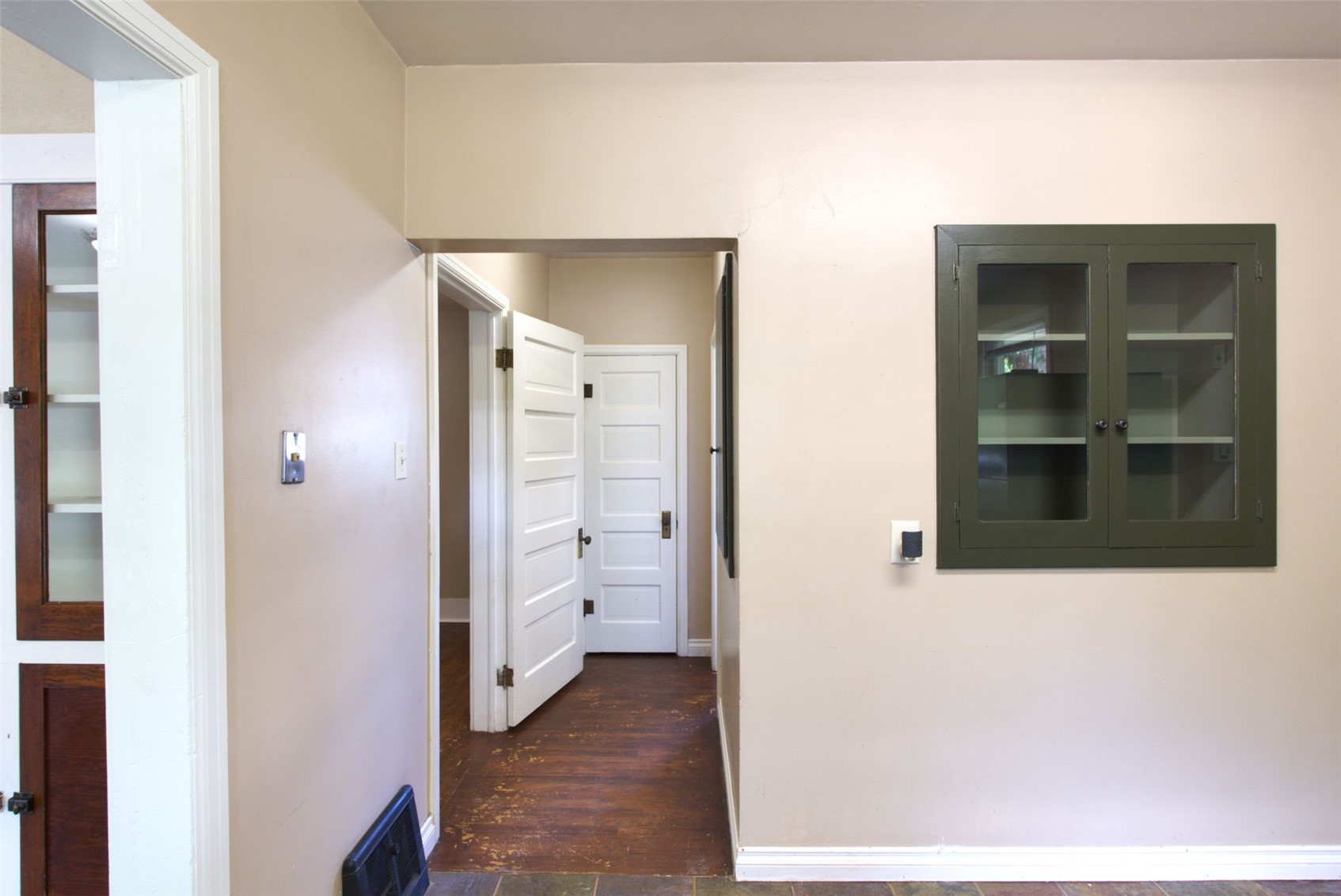573 Taylor Street Property Photo 13