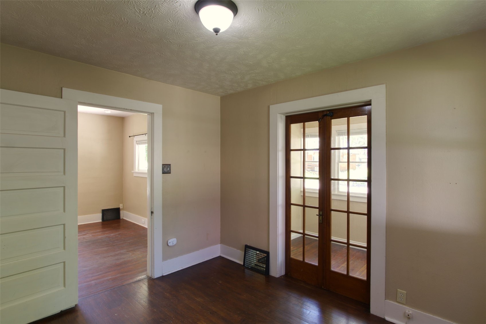 573 Taylor Street Property Photo 18