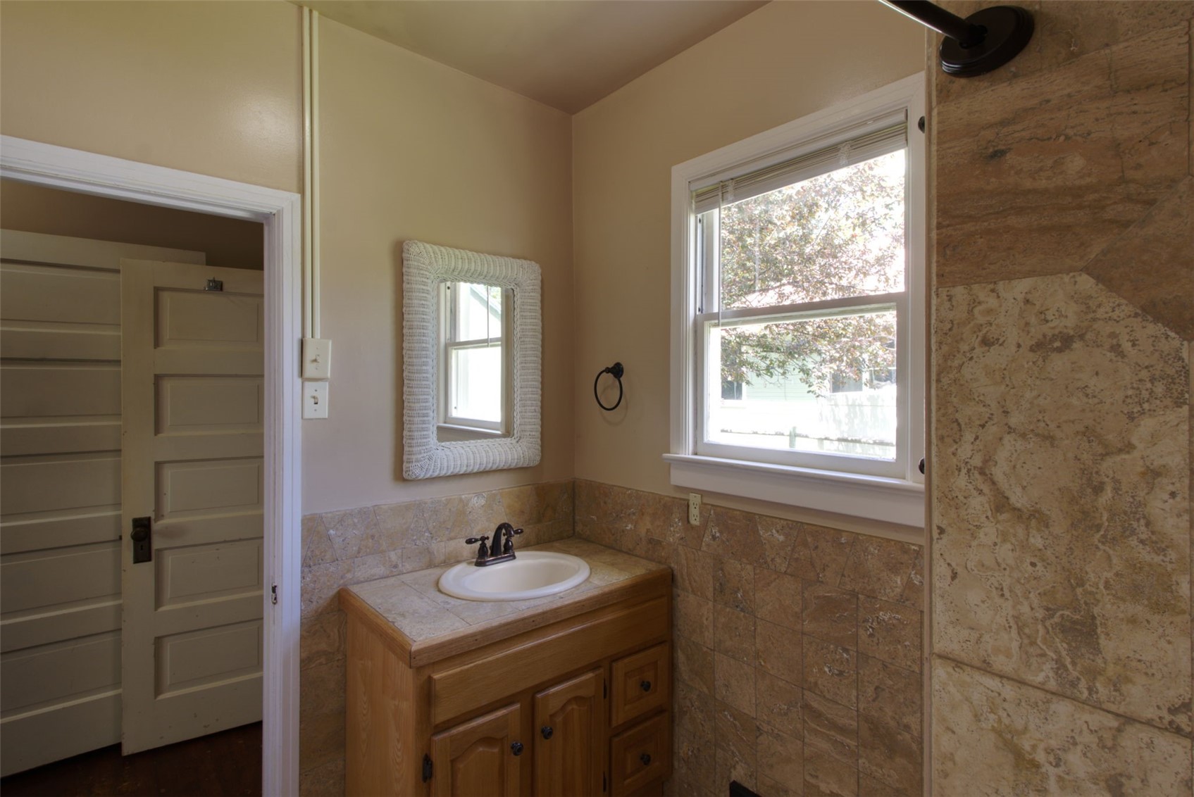 573 Taylor Street Property Photo 21