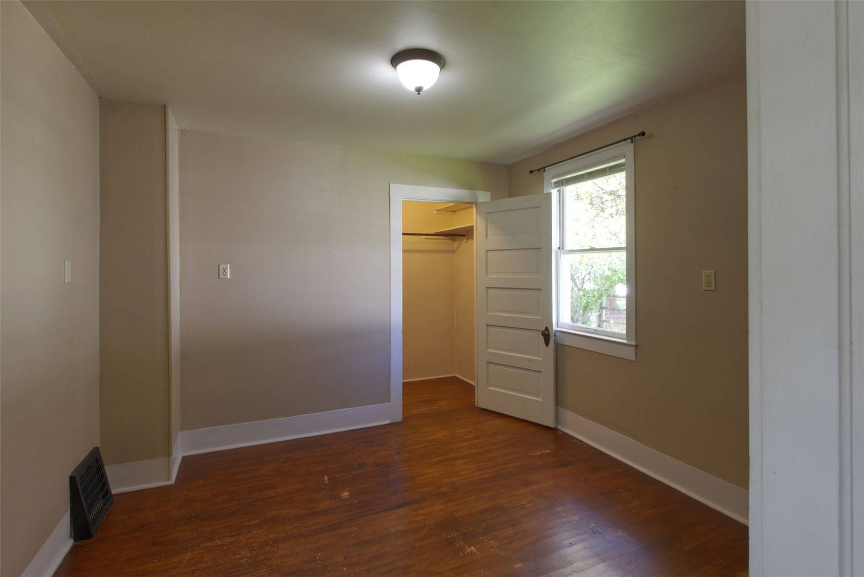 573 Taylor Street Property Photo 23
