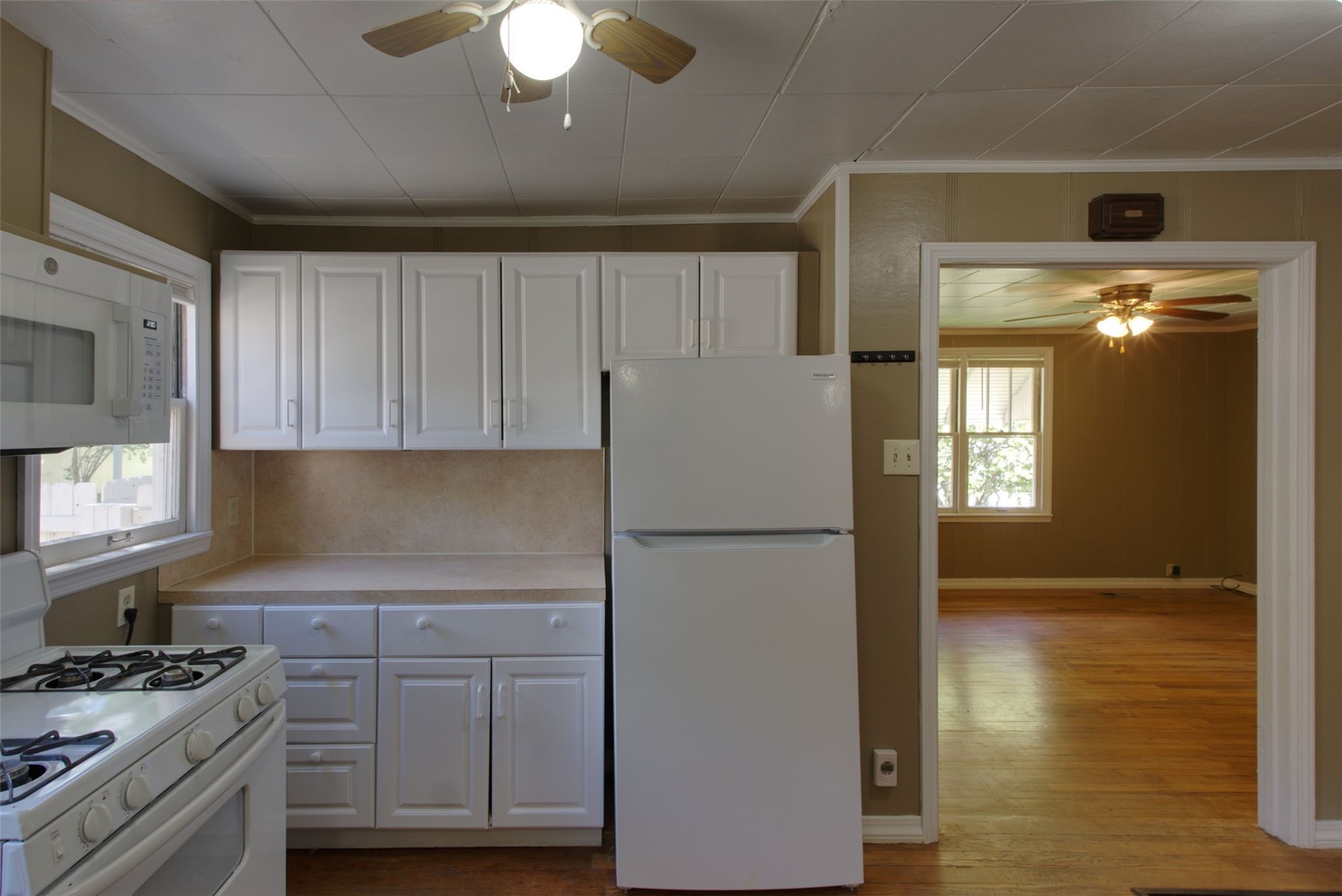 573 Taylor Street Property Photo 36