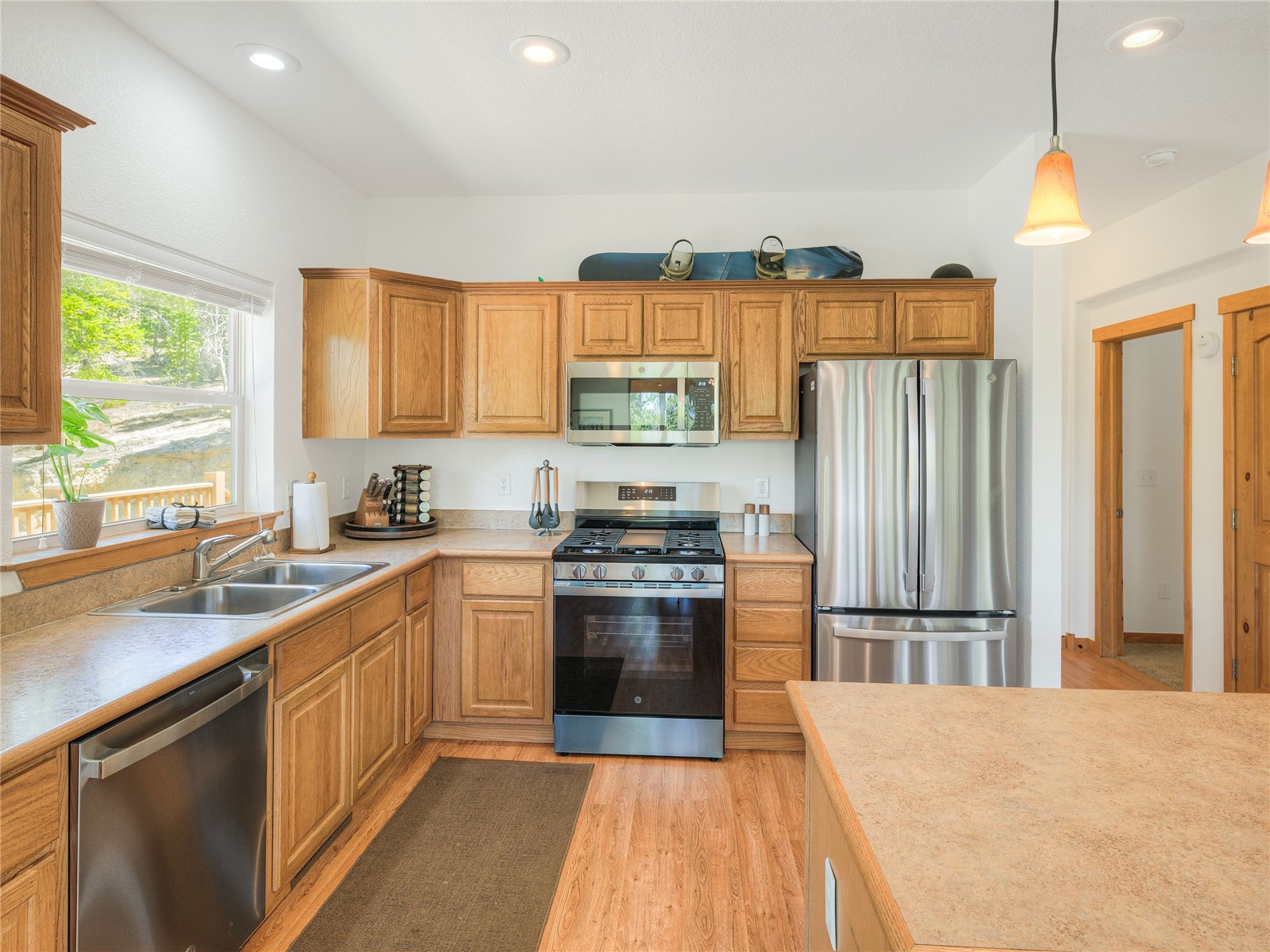 2123 Valley Of The Sun Drive Property Photo 6