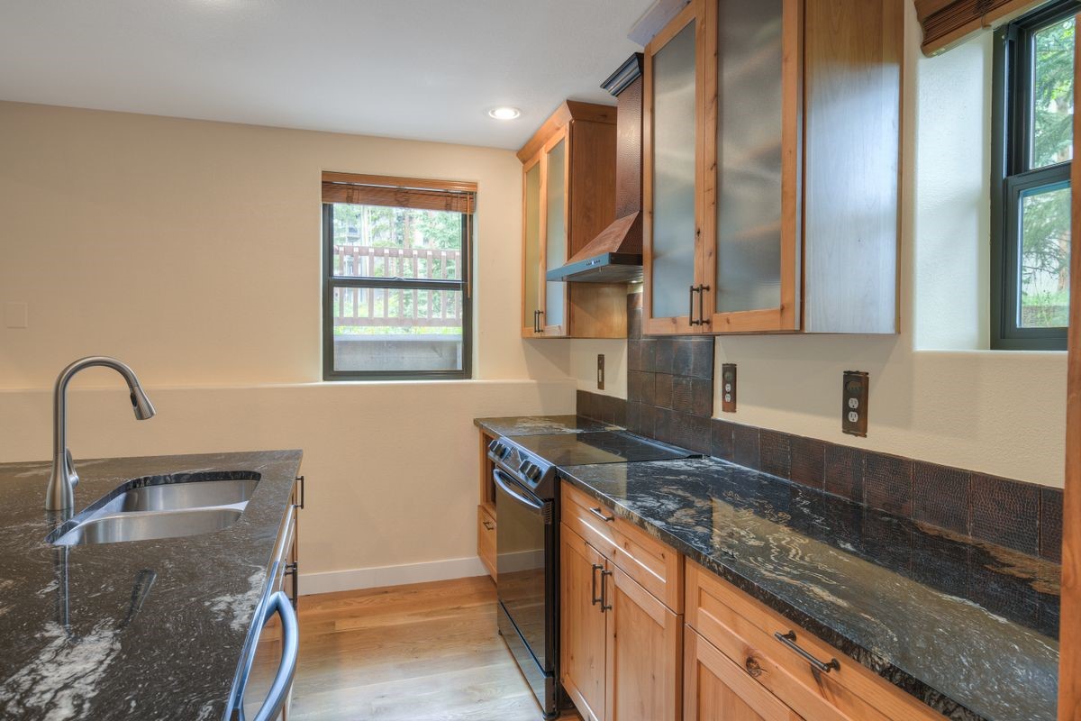 114 Park Forest Drive Property Photo 12
