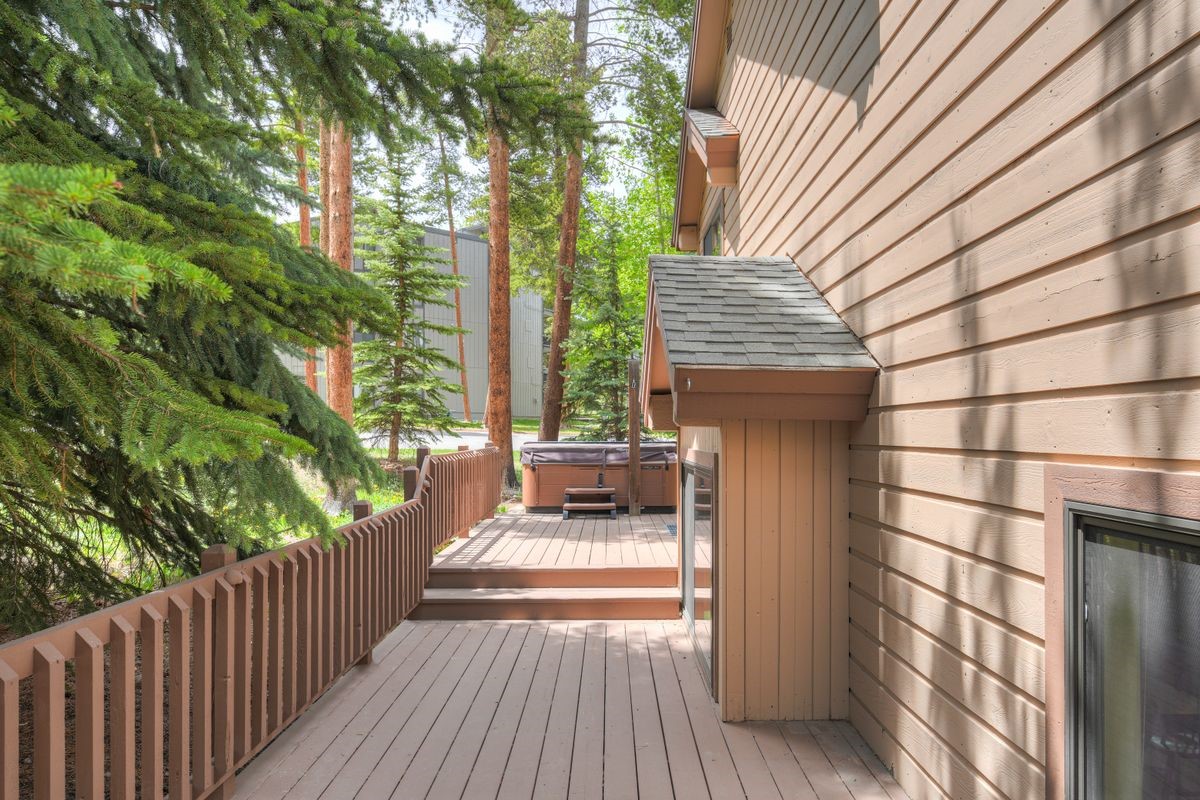 114 Park Forest Drive Property Photo 34