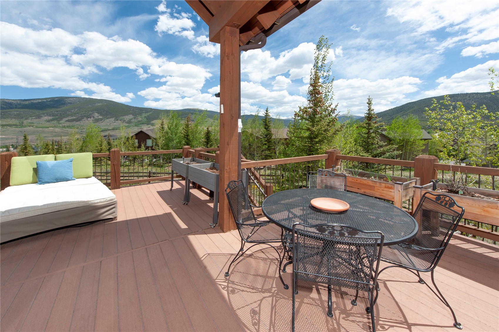 34 Snow Peak Court Property Photo 26