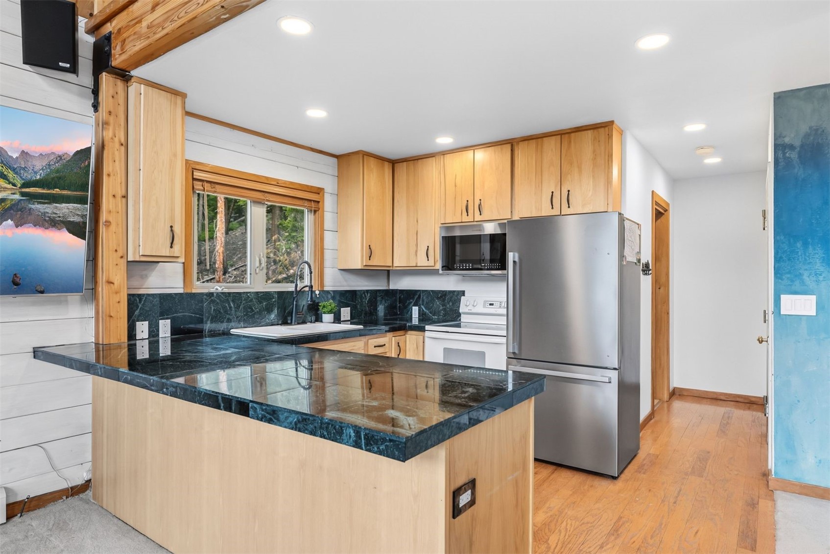1043 Range Road Property Photo 13
