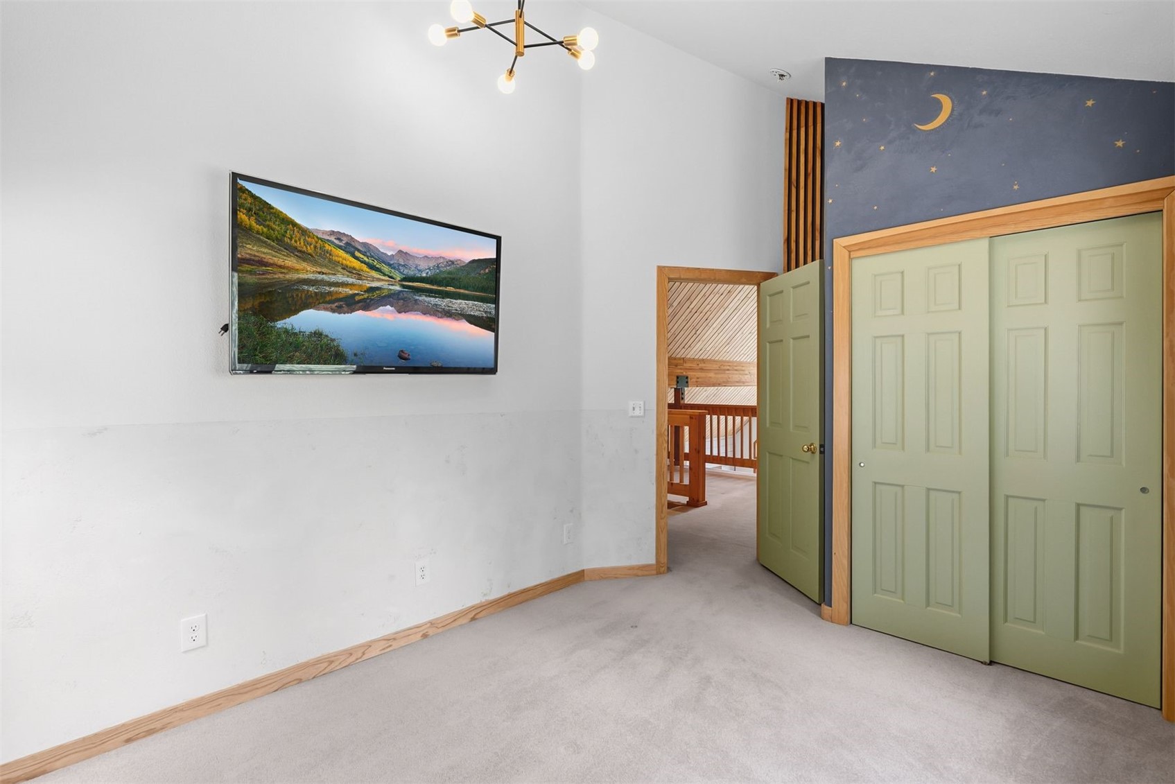 1043 Range Road Property Photo 32