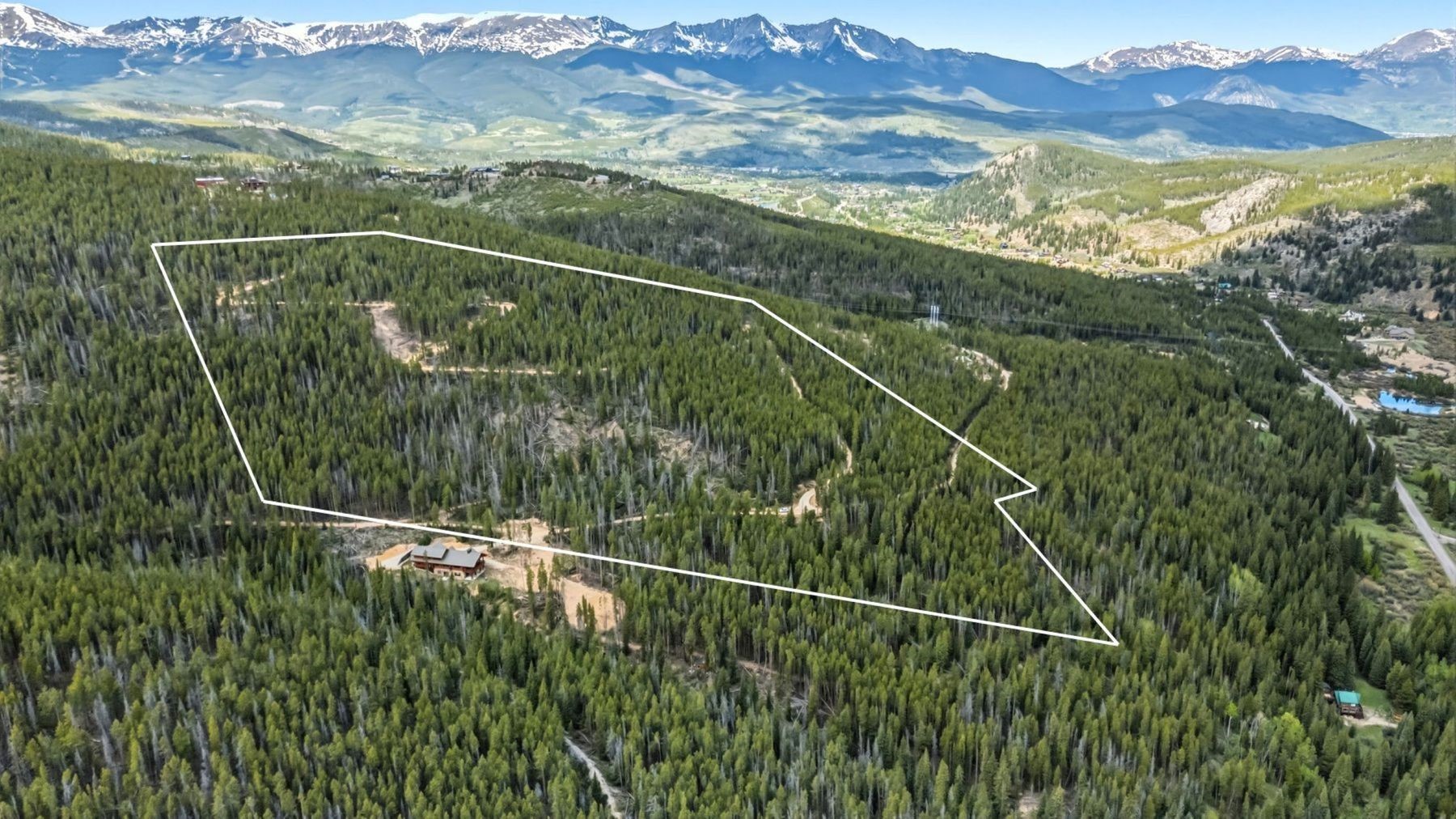 653 Summit Gulch Road Property Photo 3