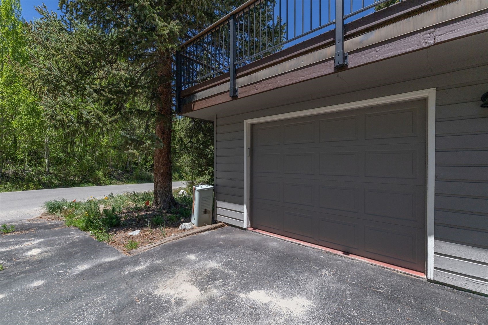 87 Flintstone Lane Property Photo 28