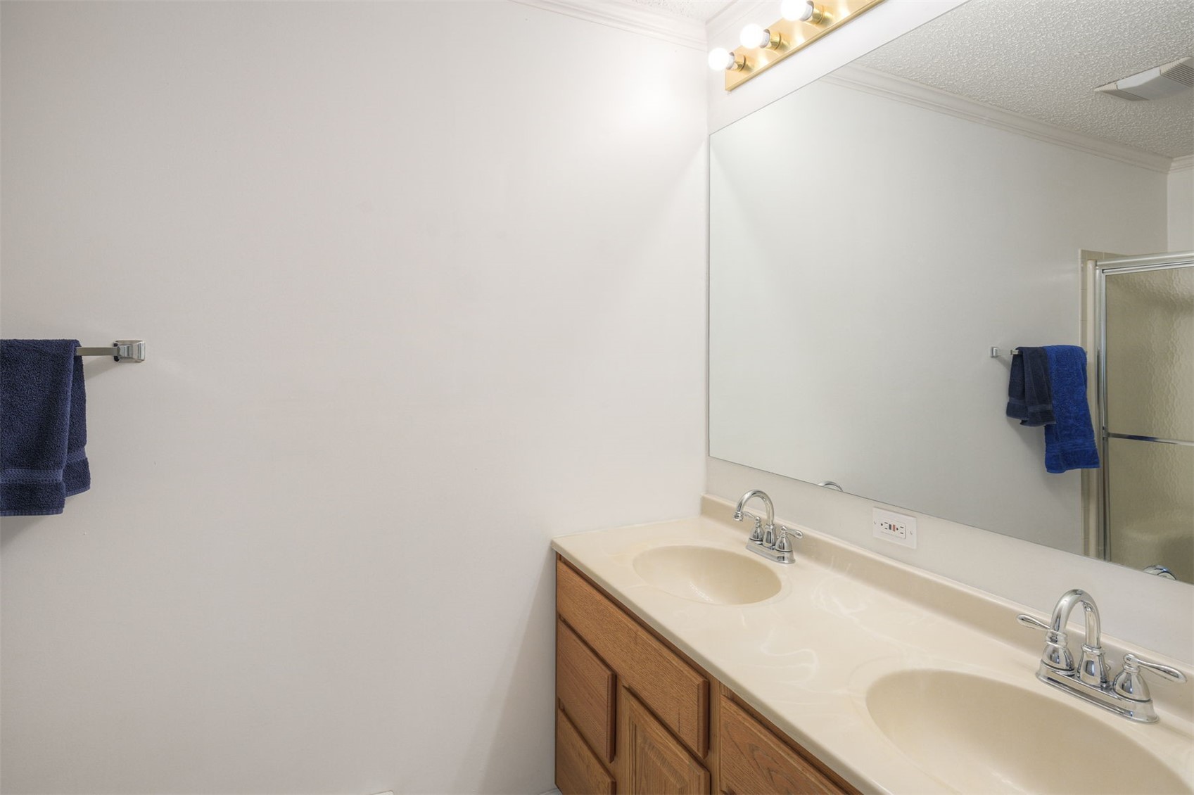 303 Saddle Ridge Drive 303 Property Photo 19