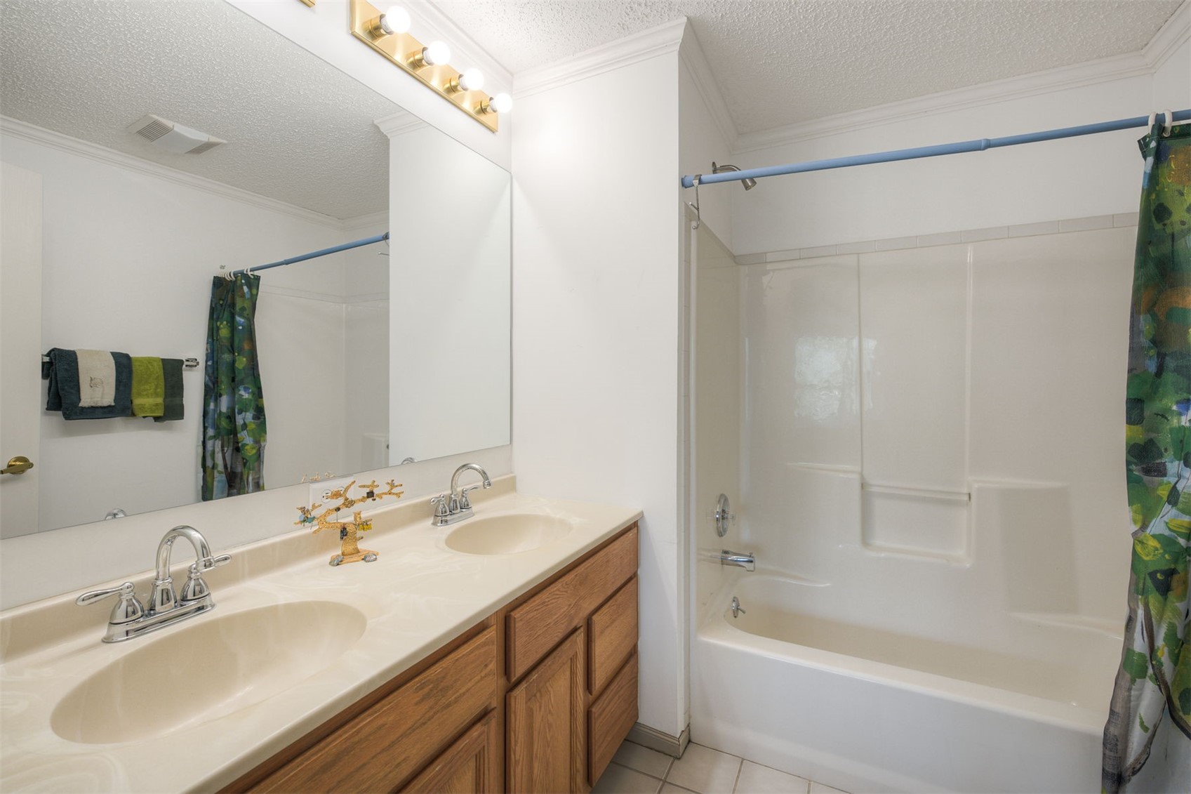 303 Saddle Ridge Drive 303 Property Photo 22