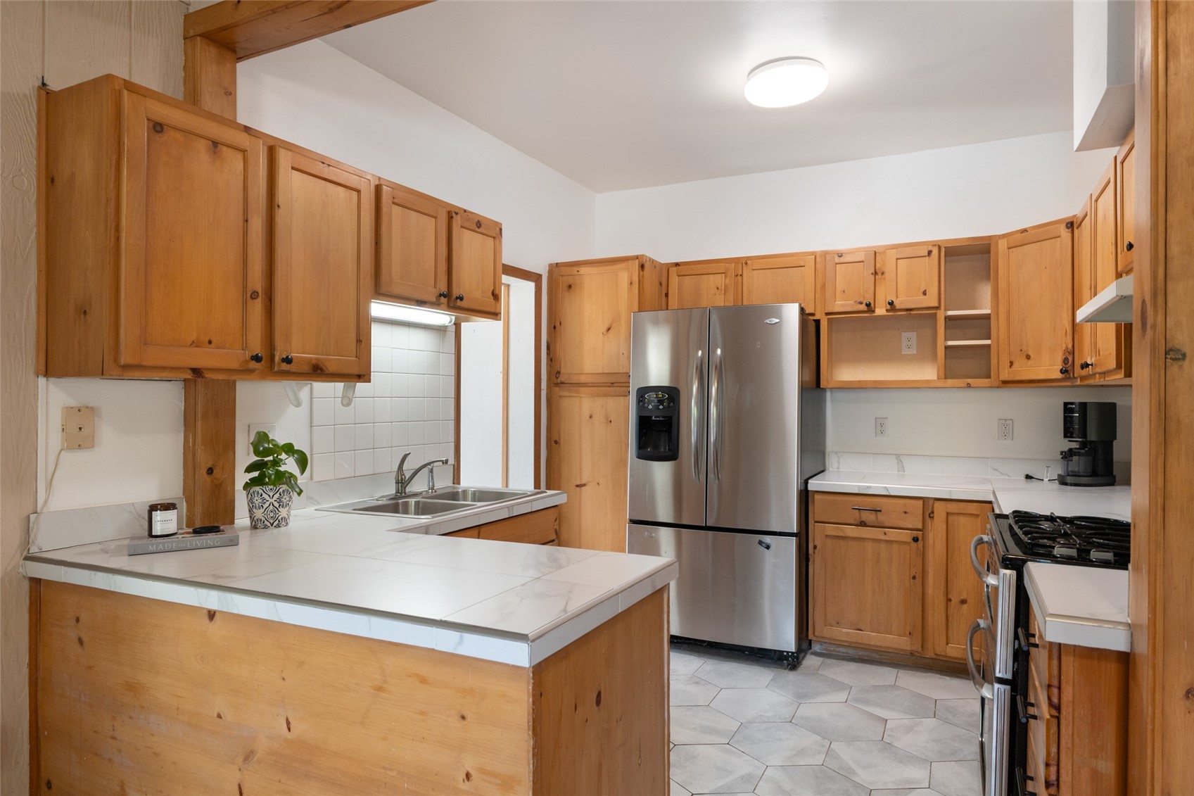 524 E Washington Avenue Property Photo 9