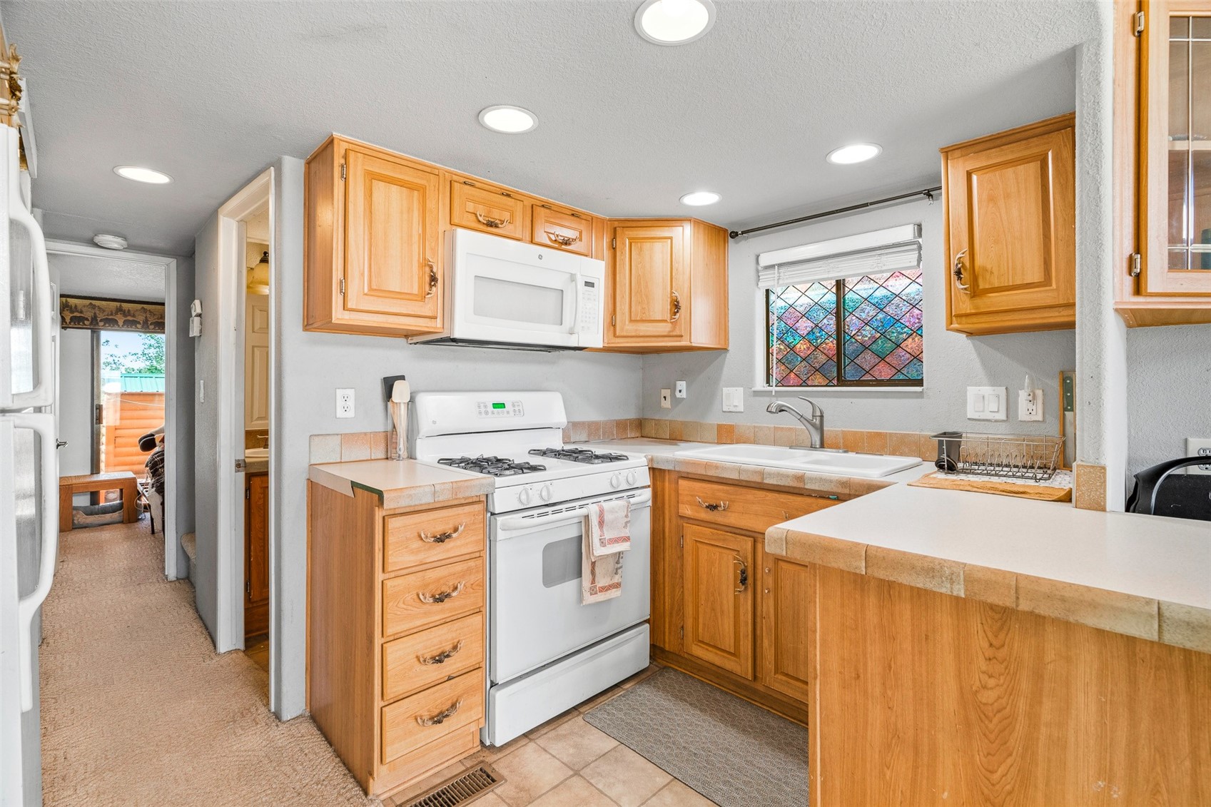 92 Sunshine Loop Property Photo 8