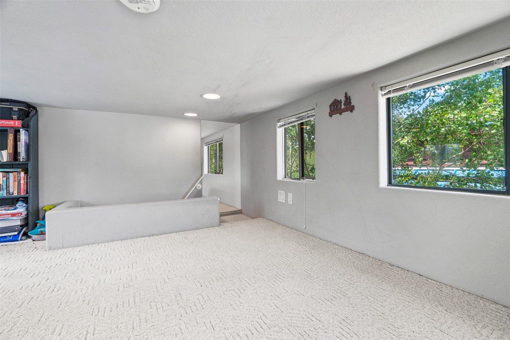 92 Sunshine Loop Property Photo 12