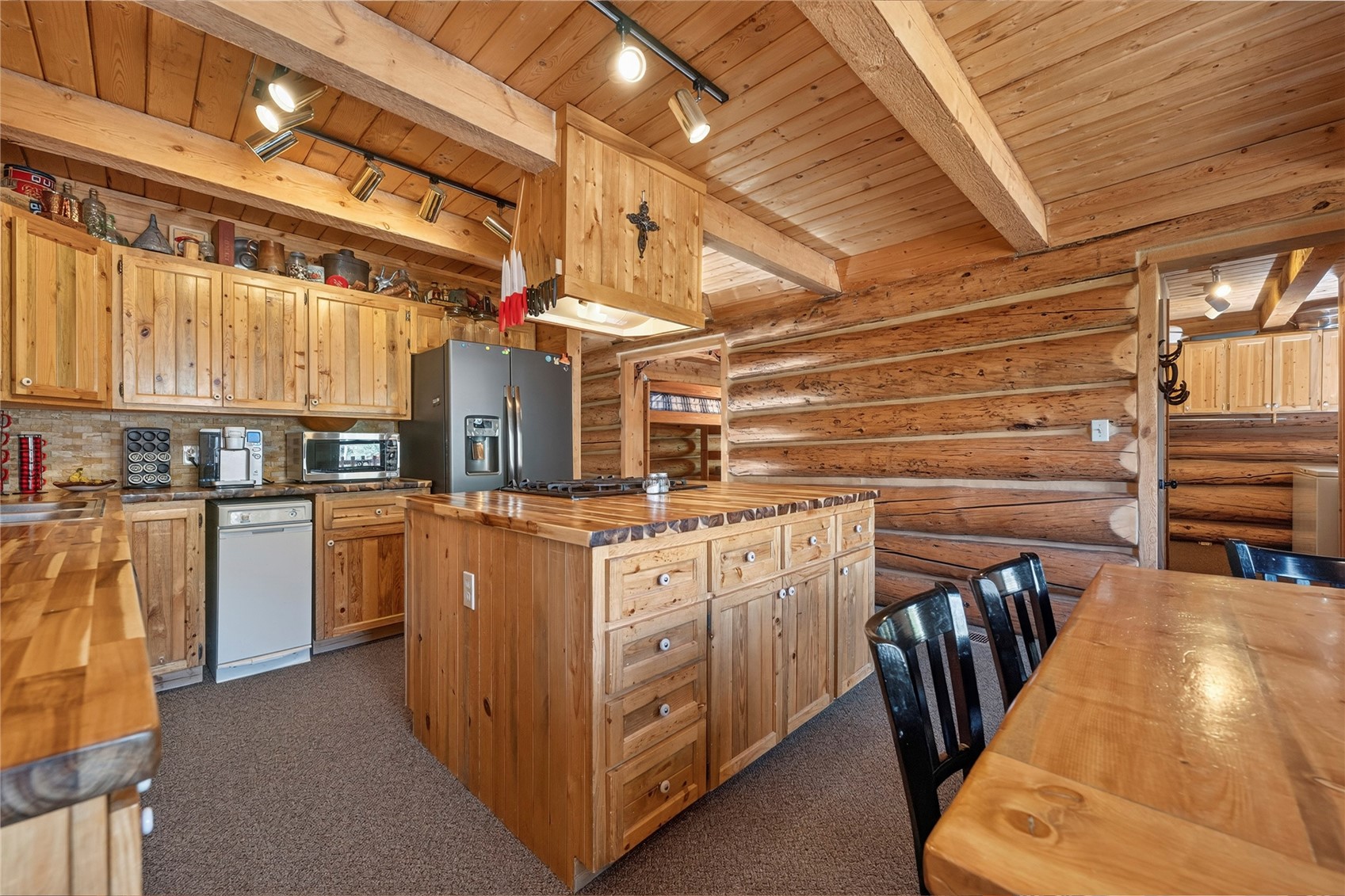 858 County Road 372 Property Photo 10