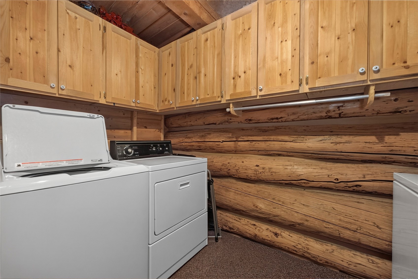 858 County Road 372 Property Photo 41